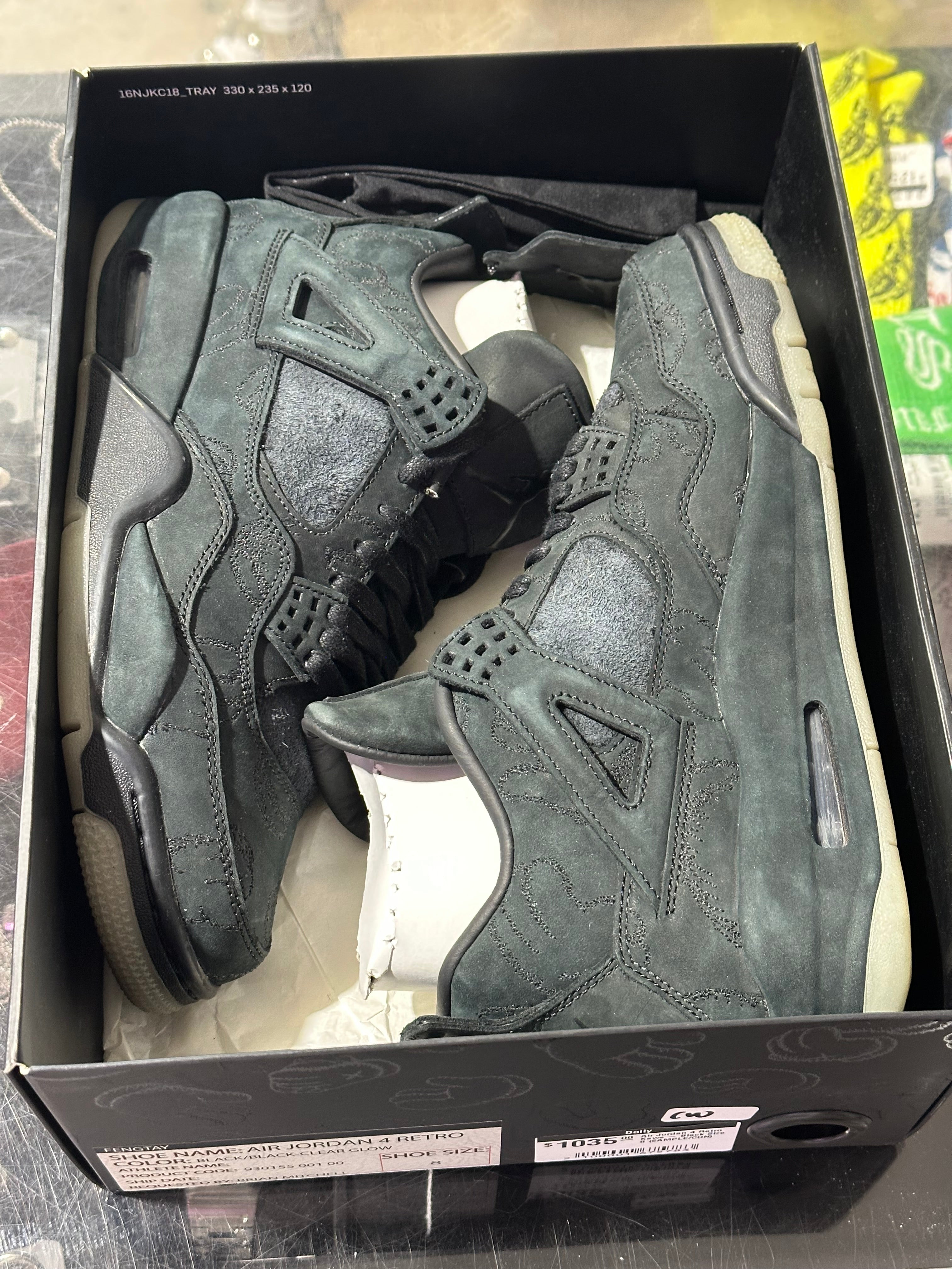 Air Jordan 4 Retro Kaws - Black Size 8