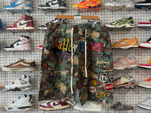 NEW Vale Camo Shorts - Green Camo Size 36