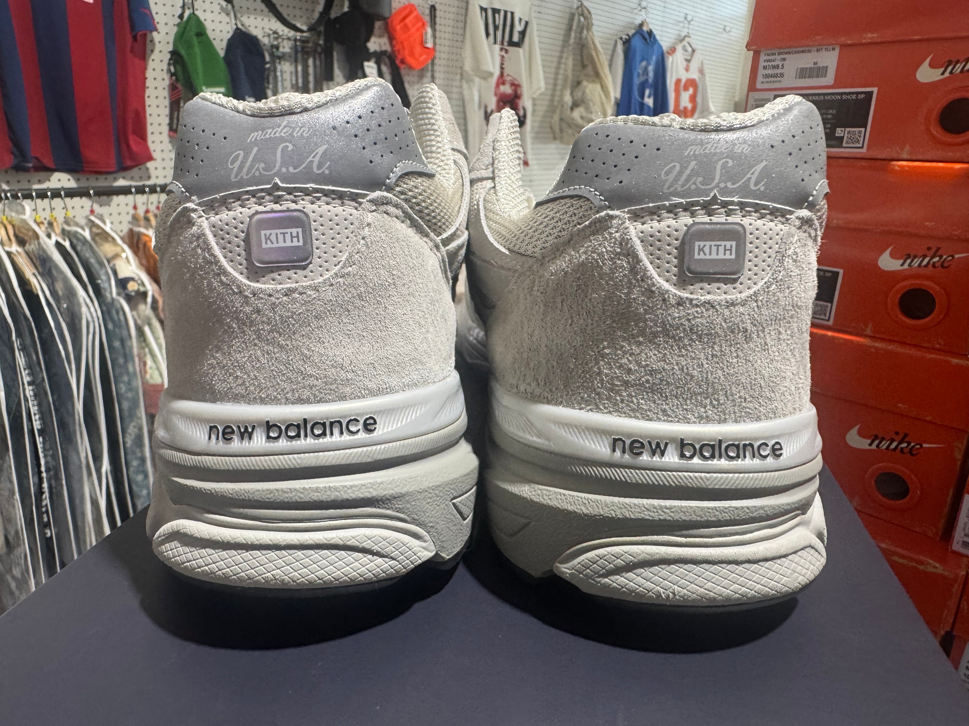 New Balance x KITH 990v3 MiUSA - Hallow Size 13