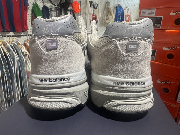 New Balance x KITH 990v3 MiUSA - Hallow Size 13