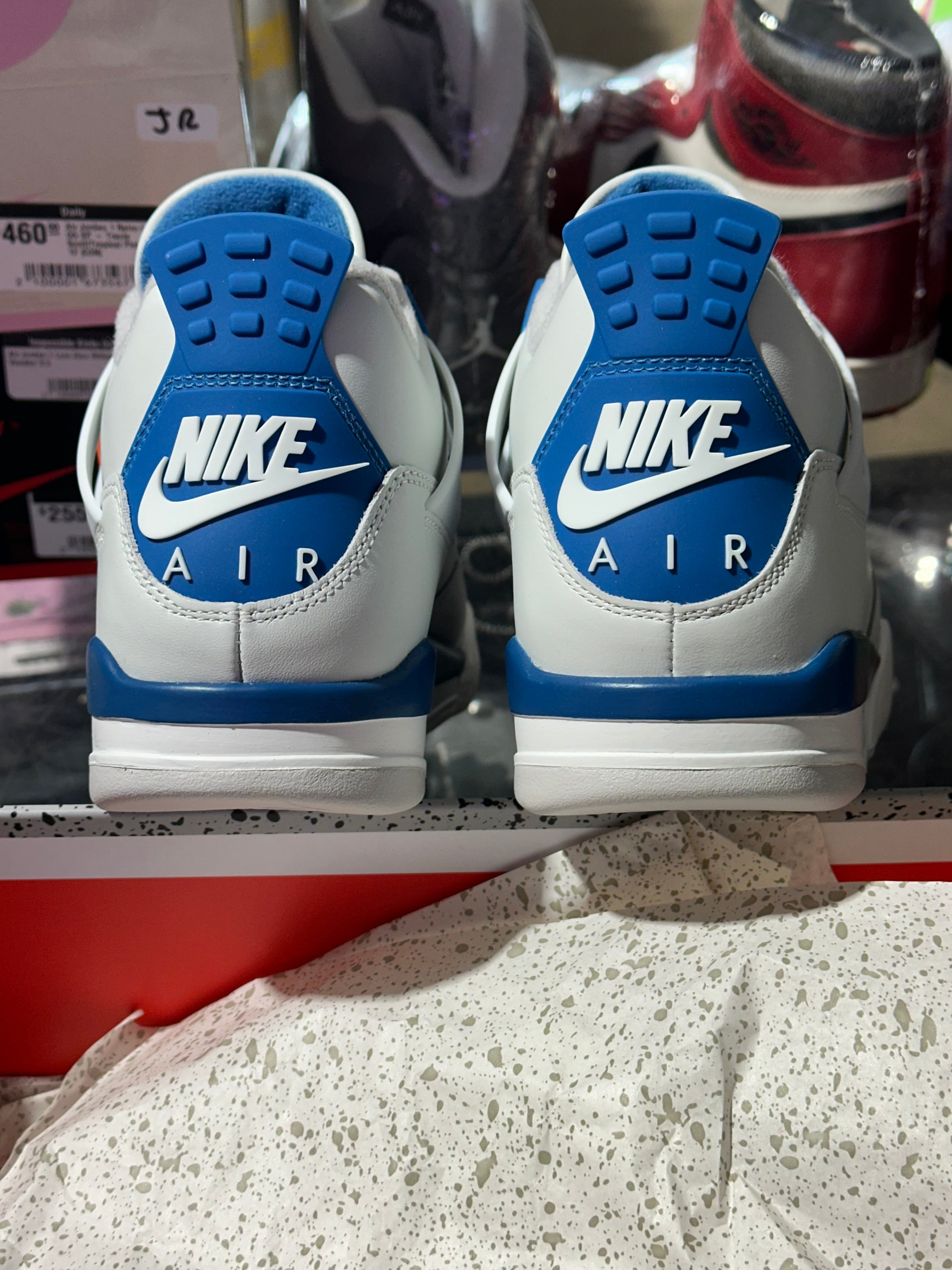 Air Jordan 4 Retro - Military Blue Size 8.5