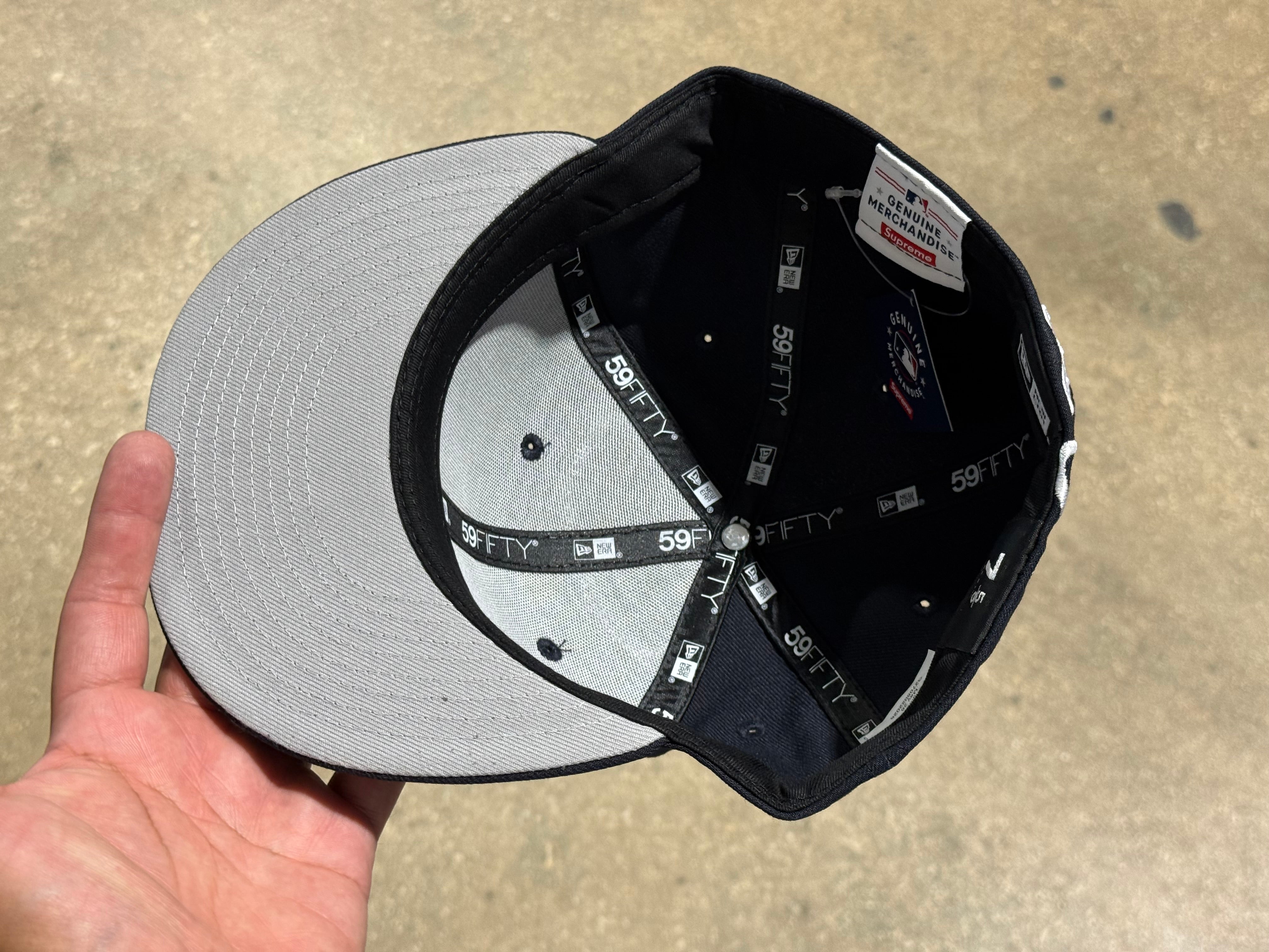 NEW New Era x Supreme Yankee Fitted - Navy Size 7 5/8