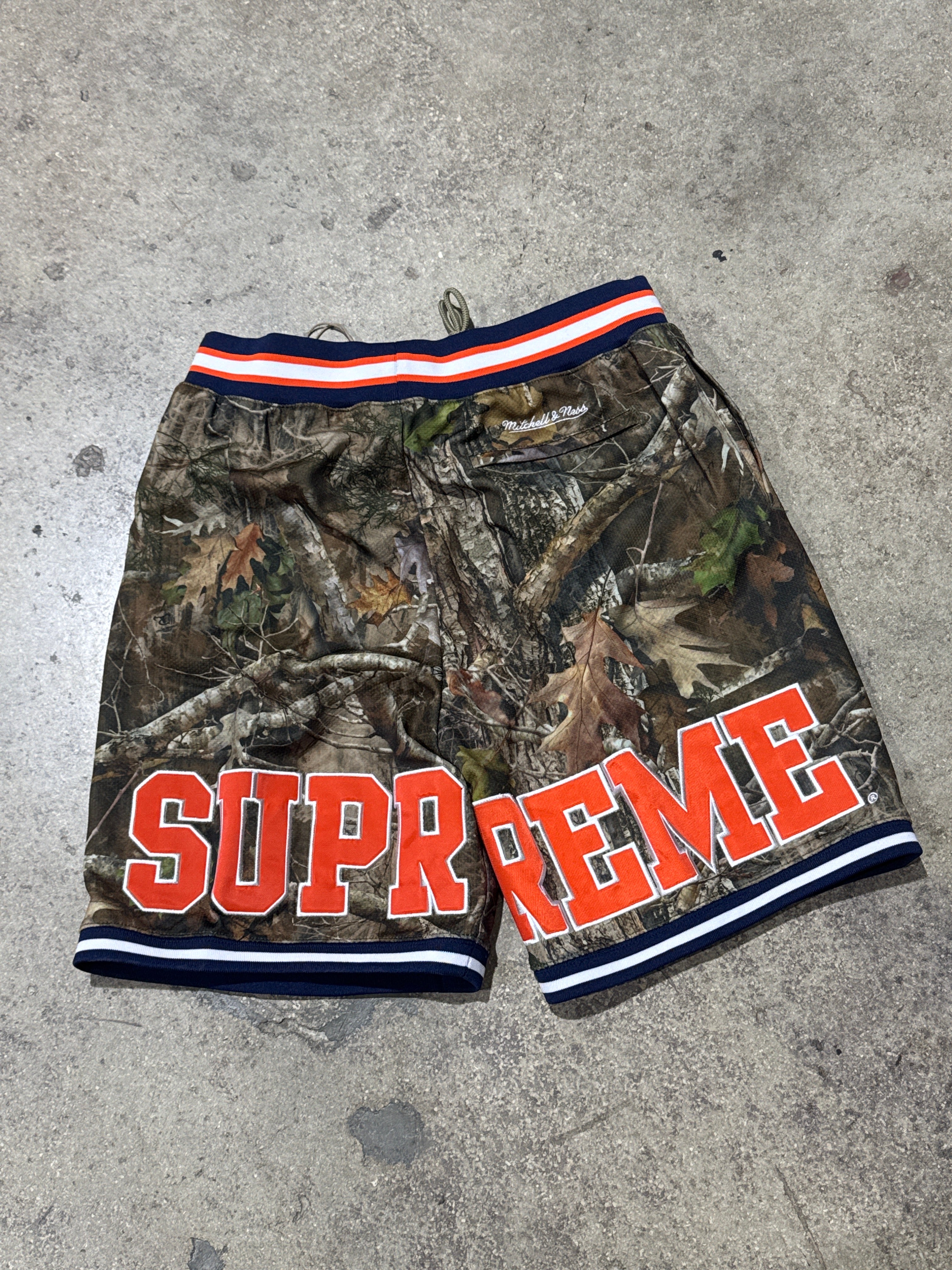 NEW Supreme x NCAA Syracuse Shorts - Woodland Camo Size Small