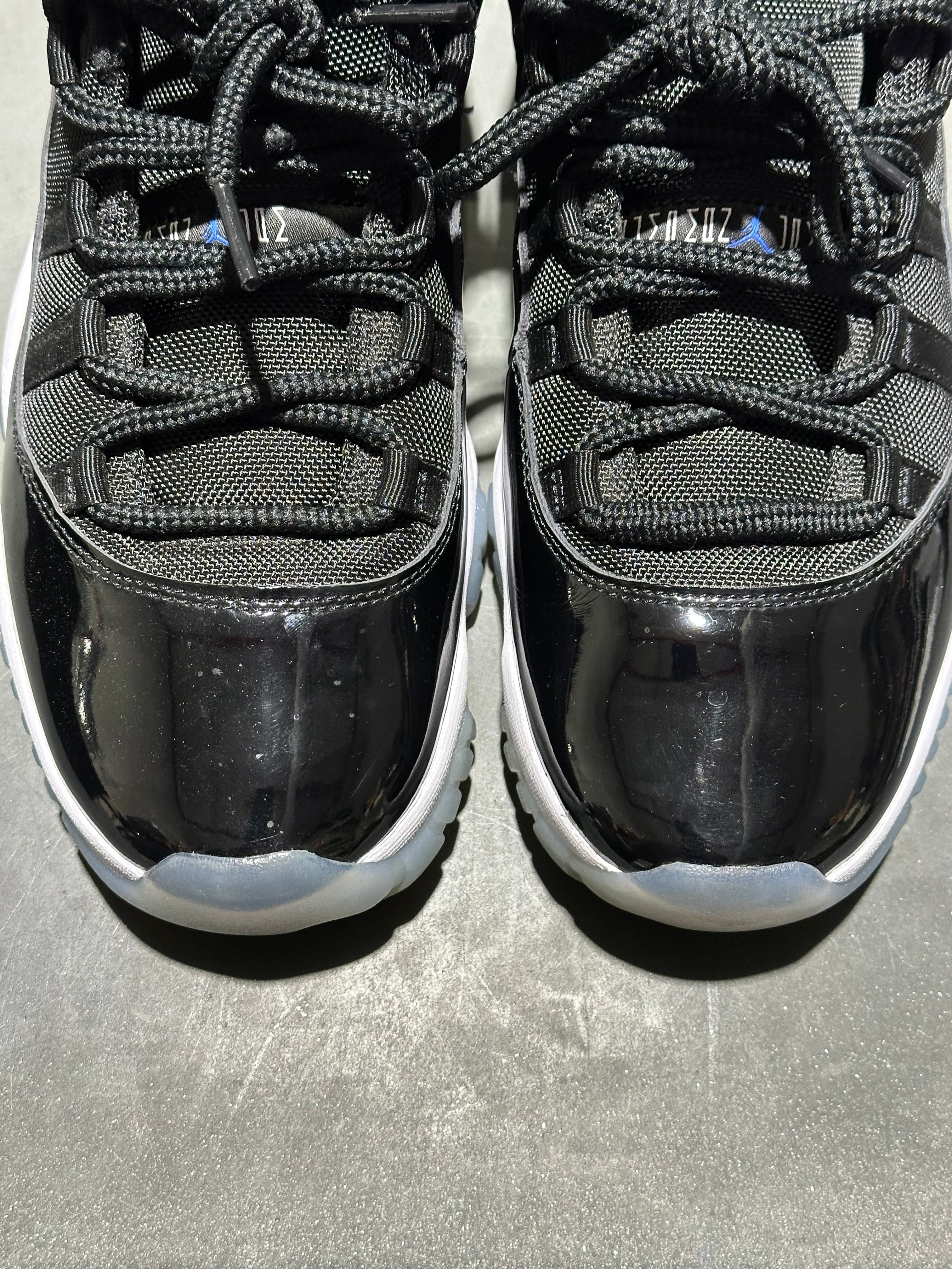 Air Jordan 11 Retro Low - Space Jam Size 9