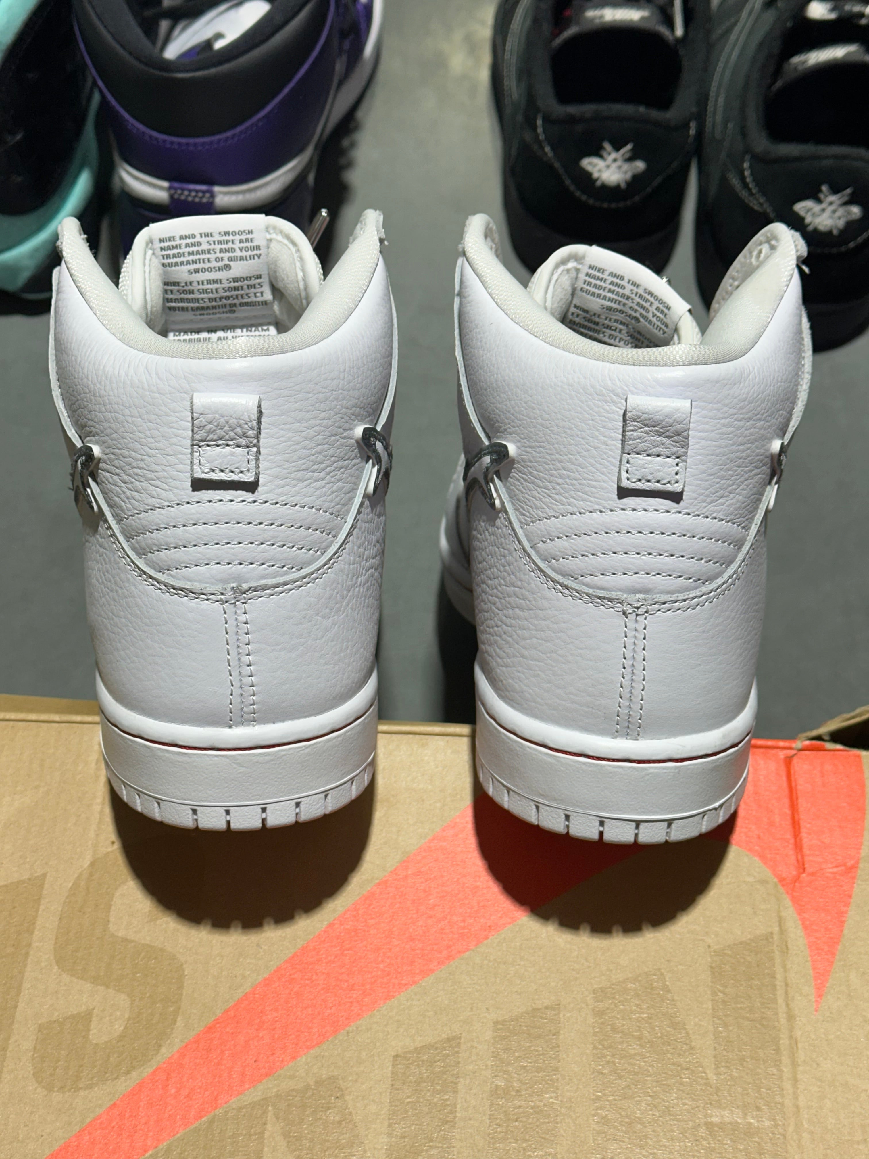 Nike SB Dunk High - Oski Great White Size 9