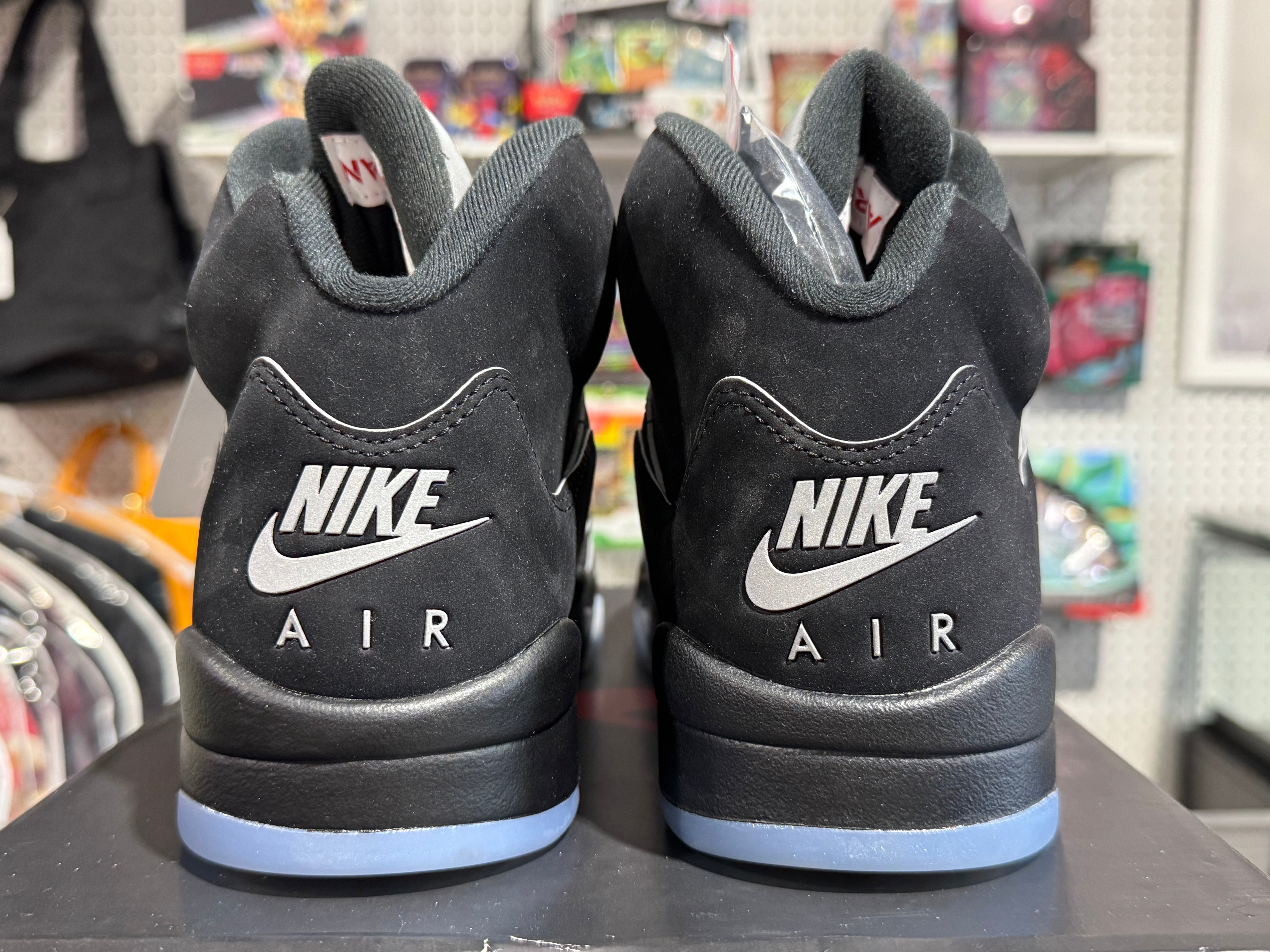 Air Jordan 5 Retro - Black Metallic Size 10
