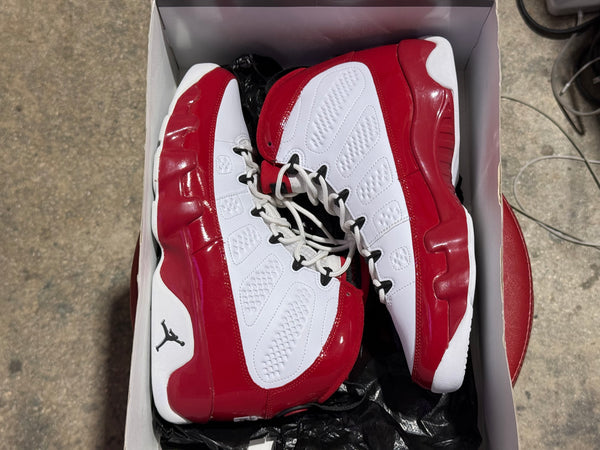 Air Jordan 9 Retro - Gym Red Size 10.5