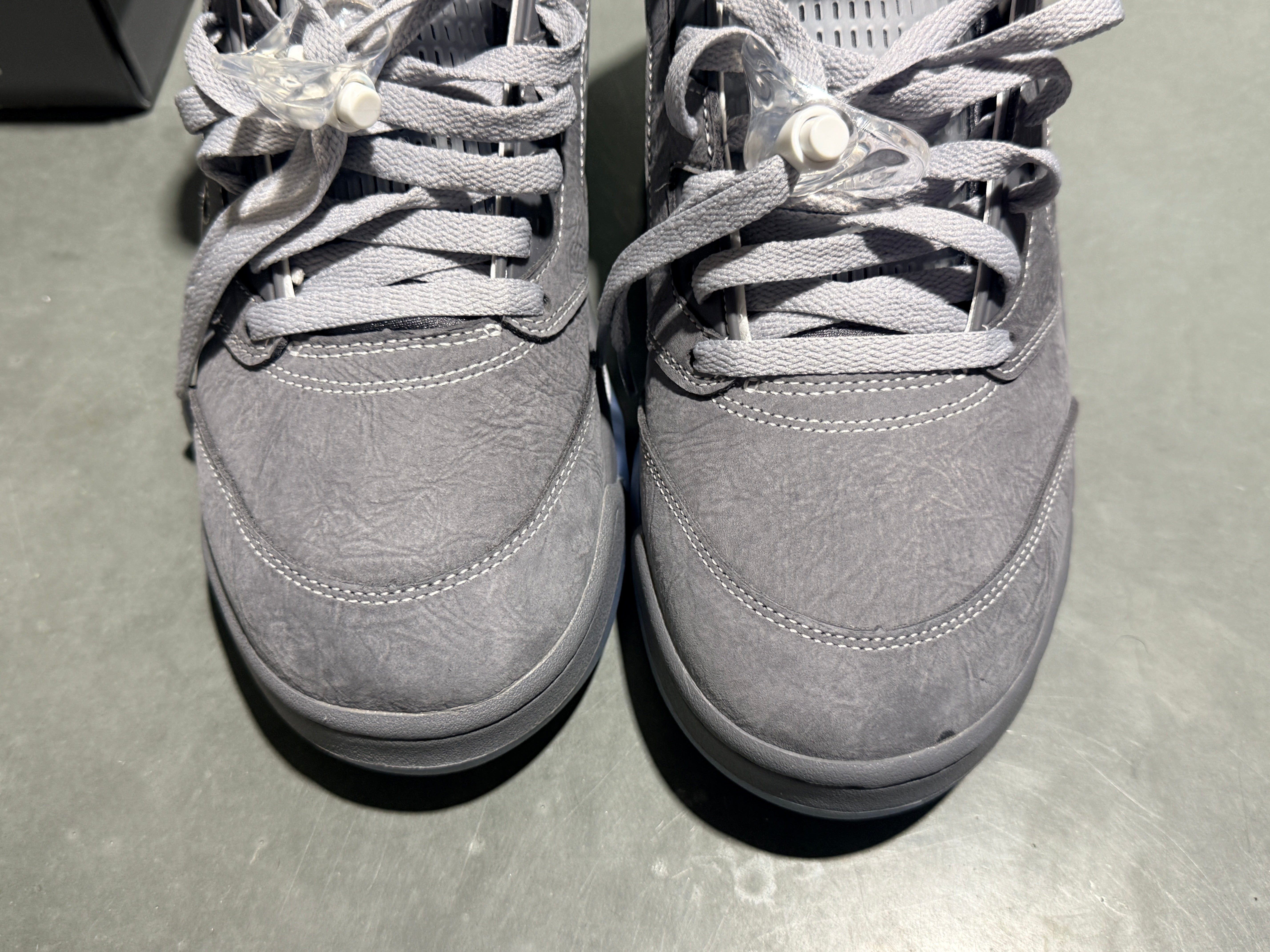 Air Jordan 5 Retro - Wolf Grey Size 10
