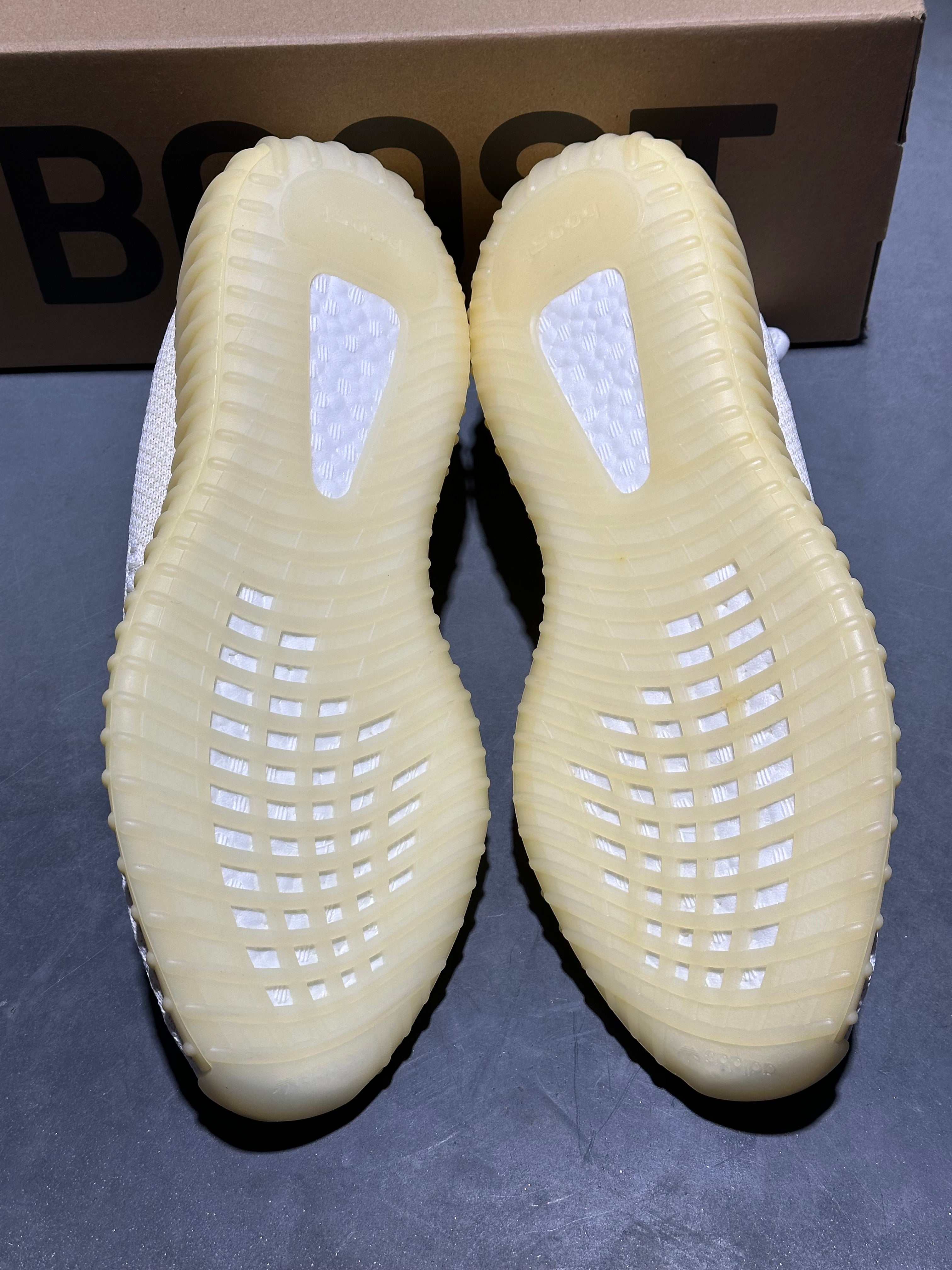 Adidas Yeezy Boost 350 V2 - Natural Size 9.5