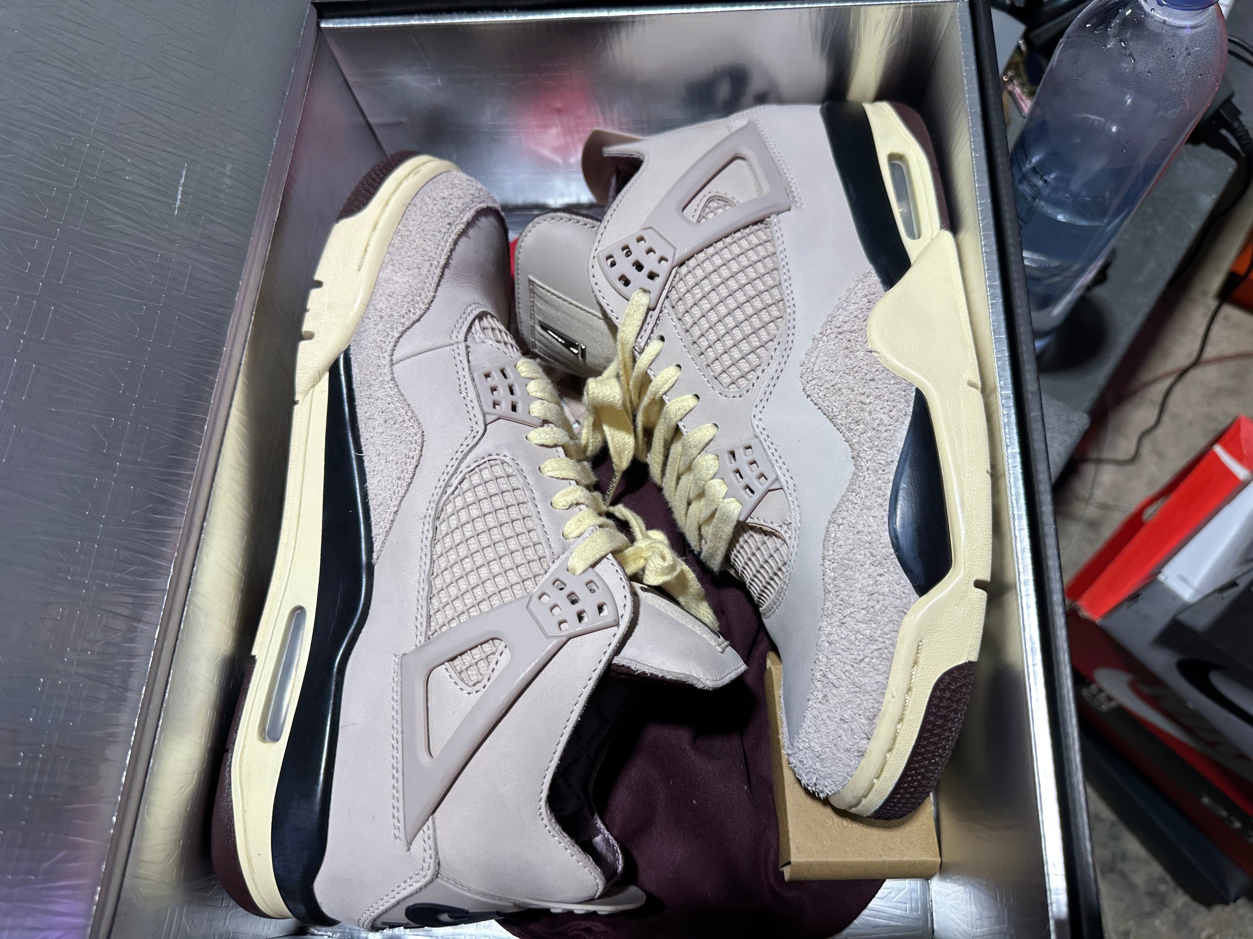 WMNS Air Jordan 4 Retro OG SP - AMM/Fossil Stone Size 11W/9.5M