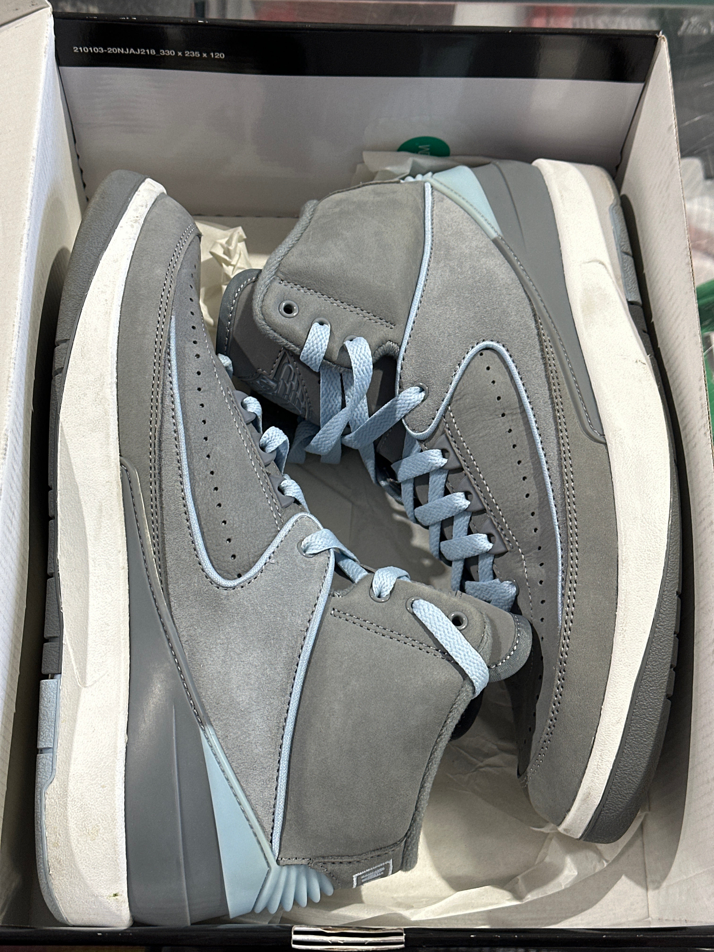 WMNS Air Jordan 2 Retro - Cool Grey Size 9.5W/8M