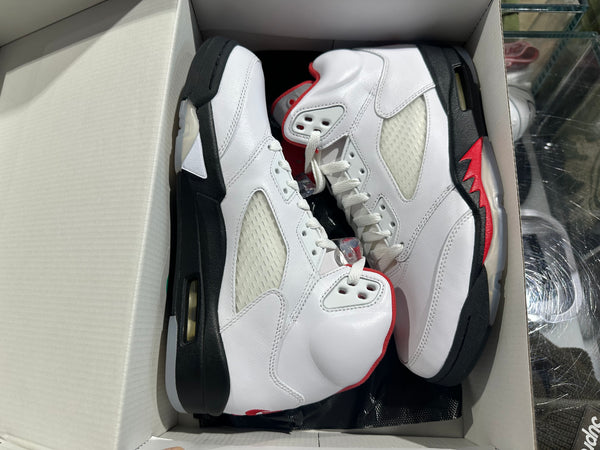 Air Jordan 5 Retro - Fire Red Silver Tongue 2020 Size 8