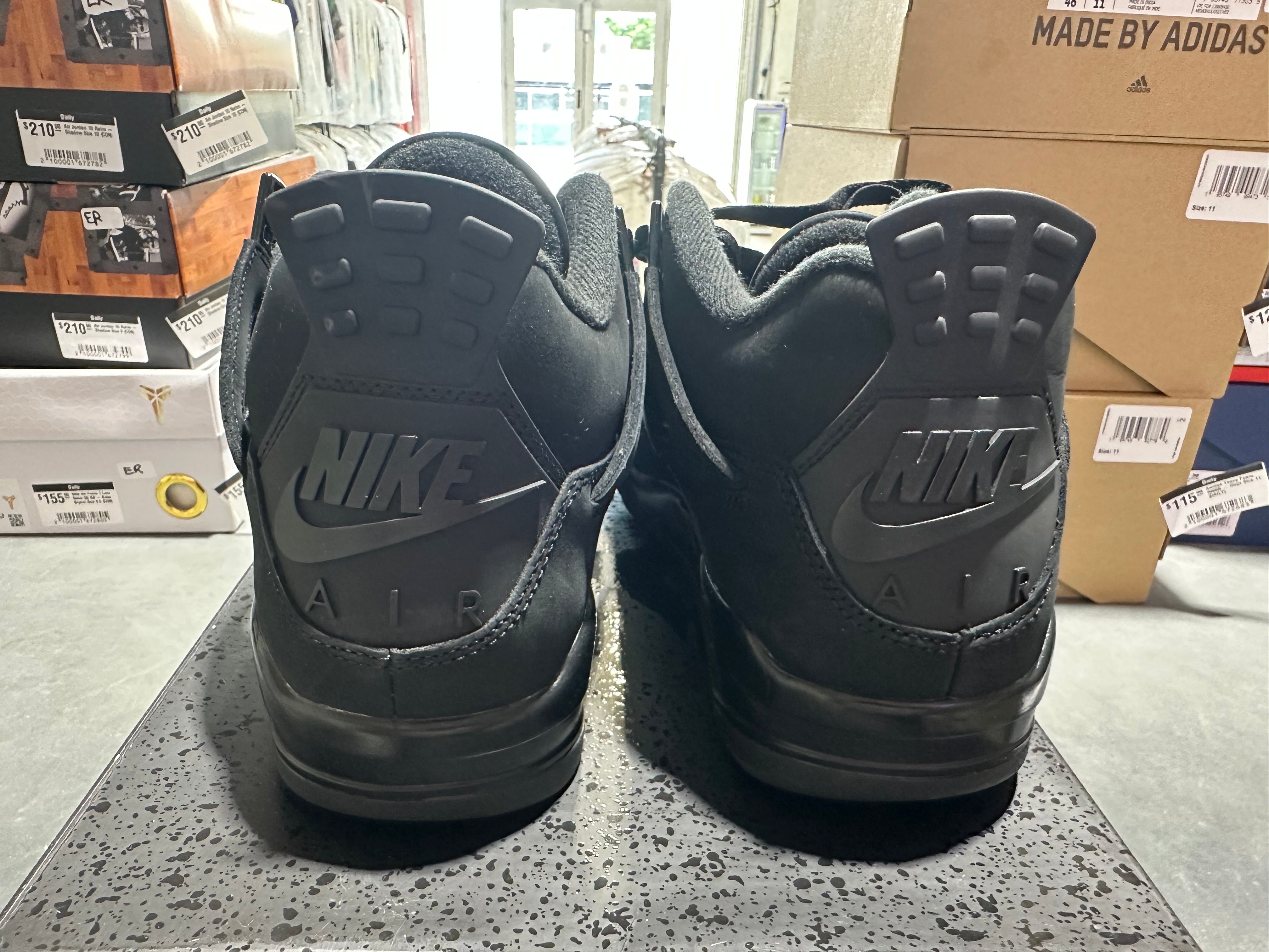 Air Jordan 4 Retro - Black Cat Size 11