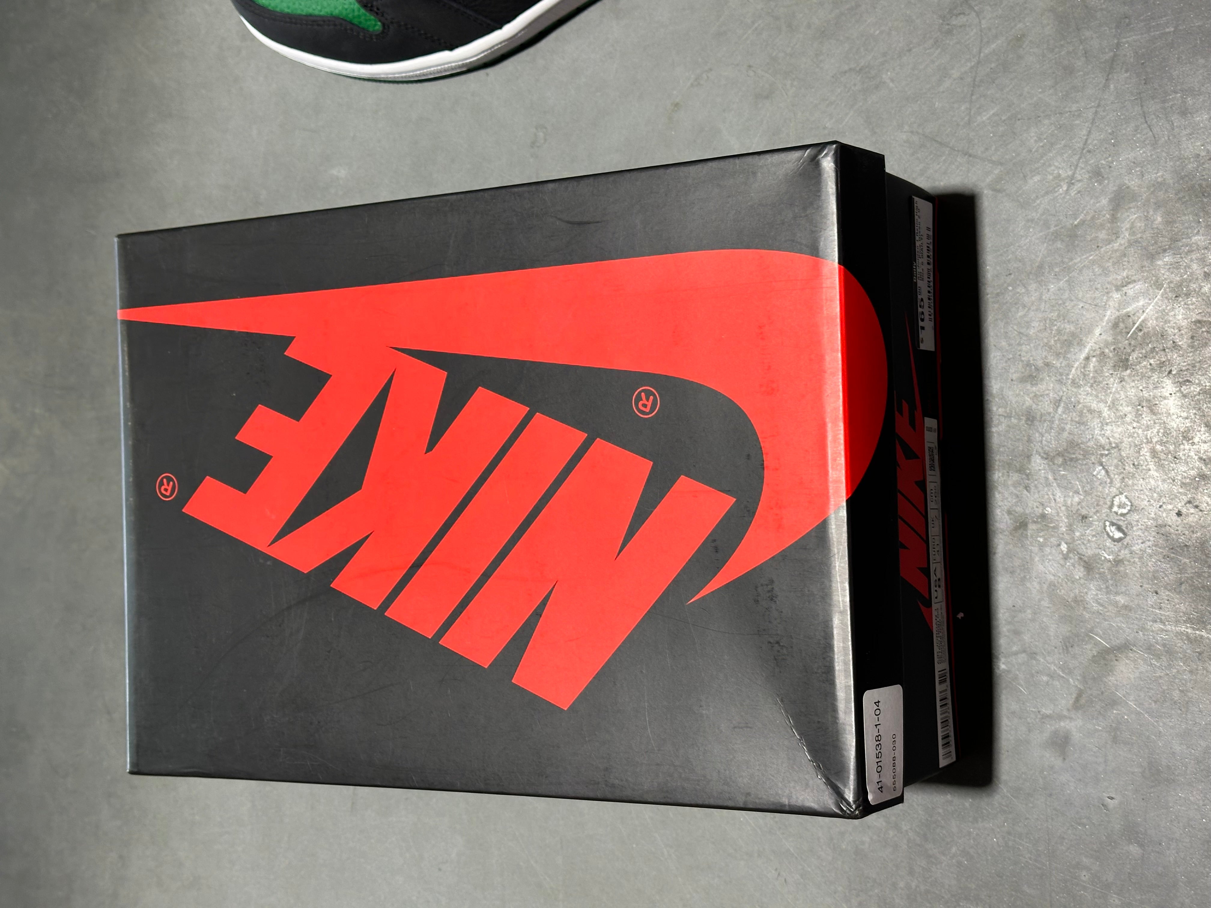 Air Jordan 1 Retro High OG - Pine Green 2.0 Size 8