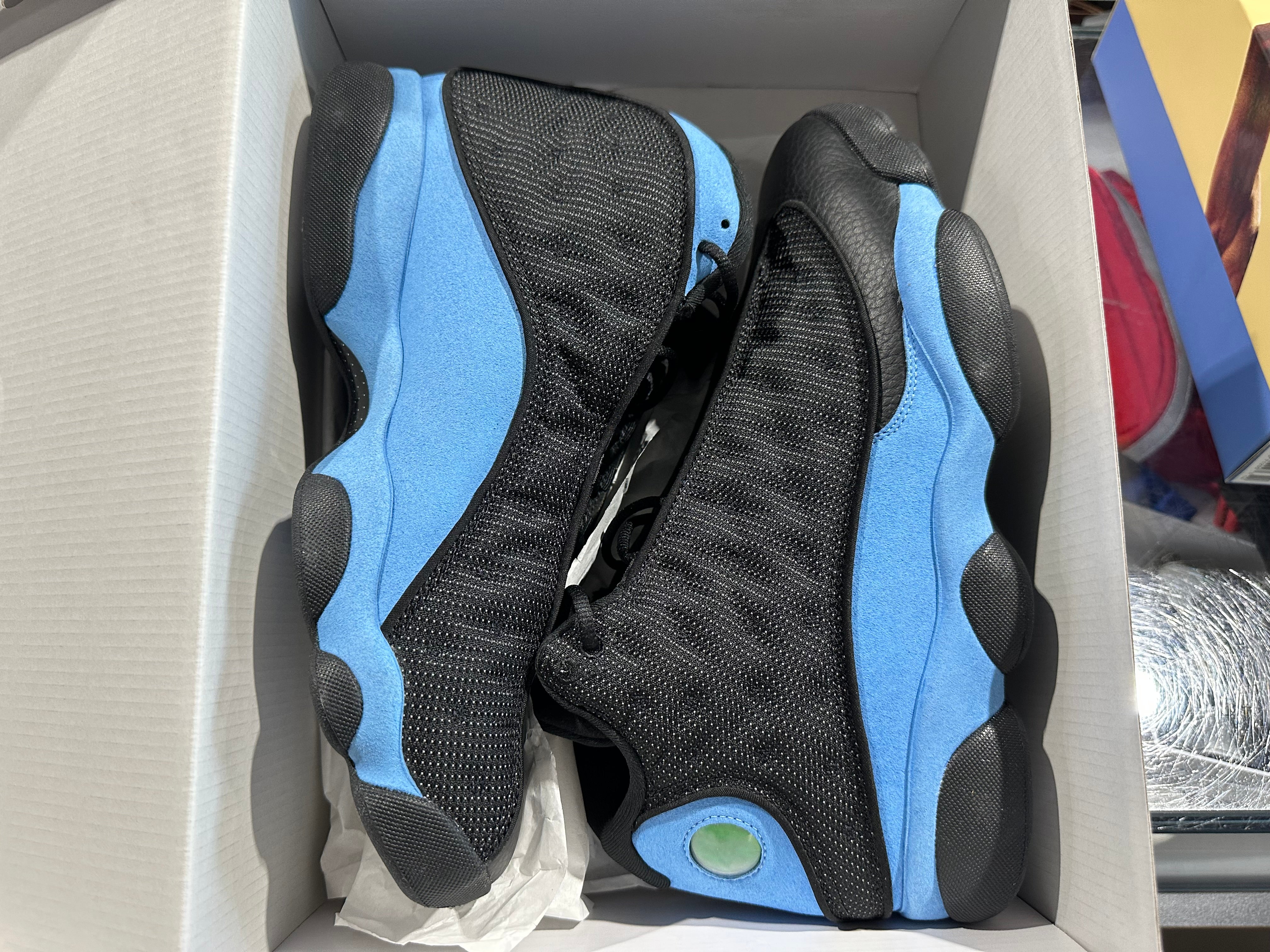 Air Jordan 13 Retro - University Blue Size 11.5