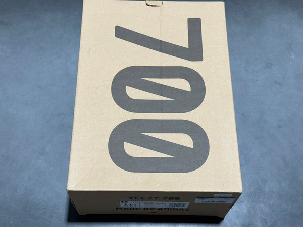 Adidas Yeezy 700 V3 - Alvah Size 11.5