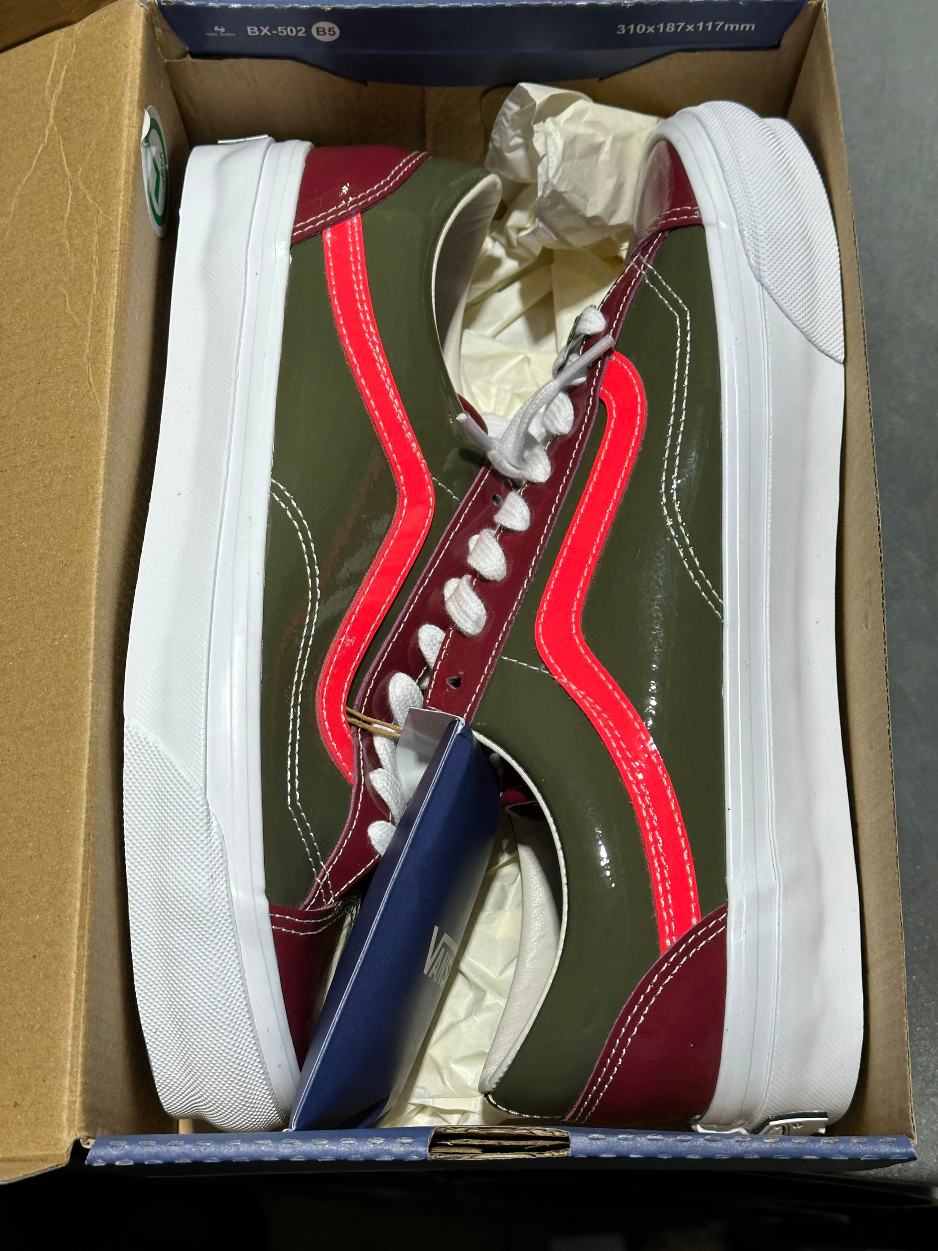 Vans LX Old Skool 36 - Patent Bordeaux Size 9