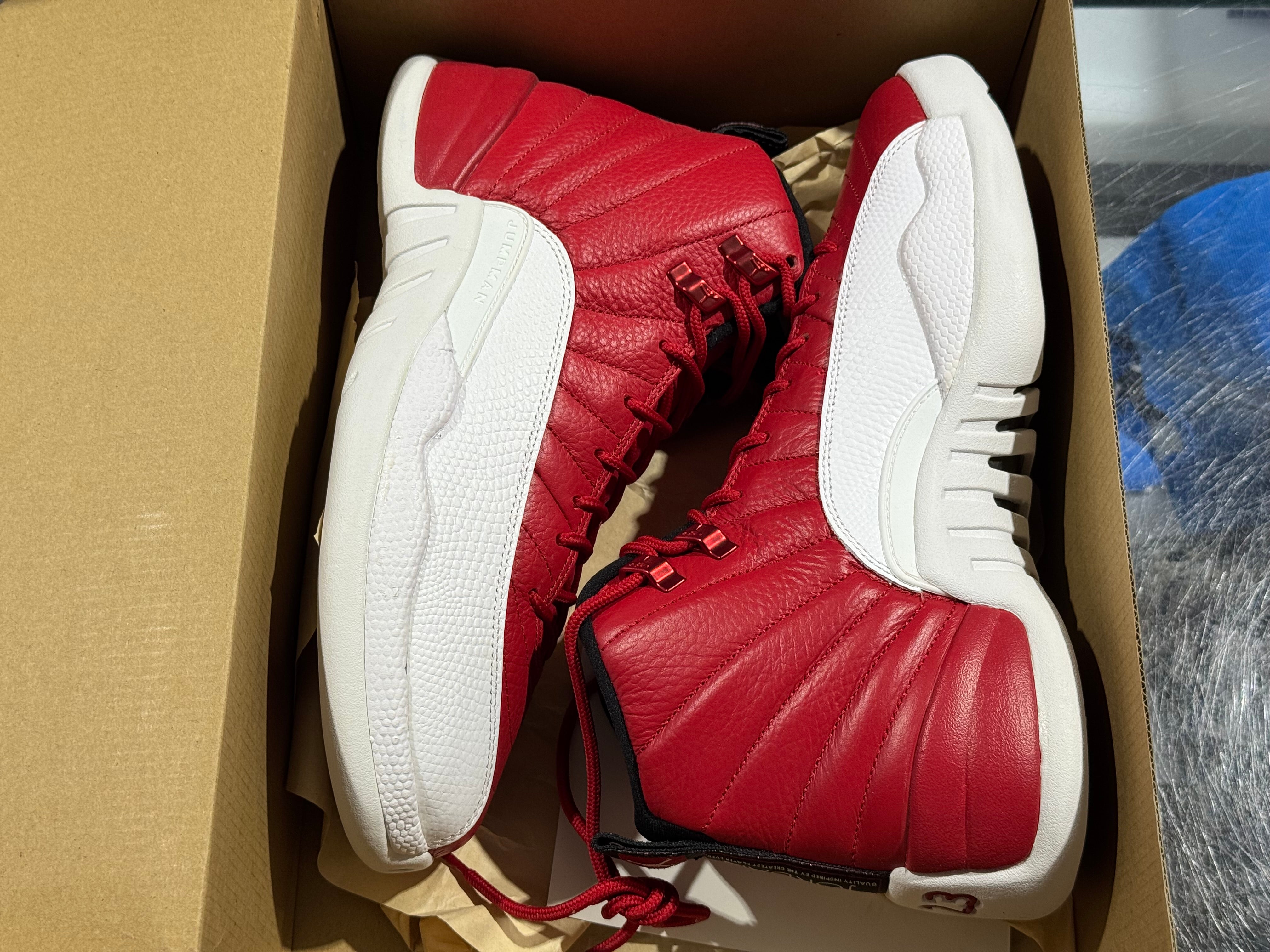 Air Jordan 12 Retro - Gym Red Size 9