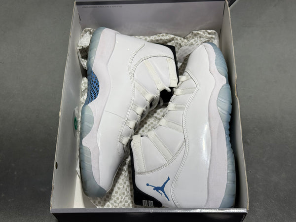 Air Jordan 11 Retro - Legend Blue Size 9.5