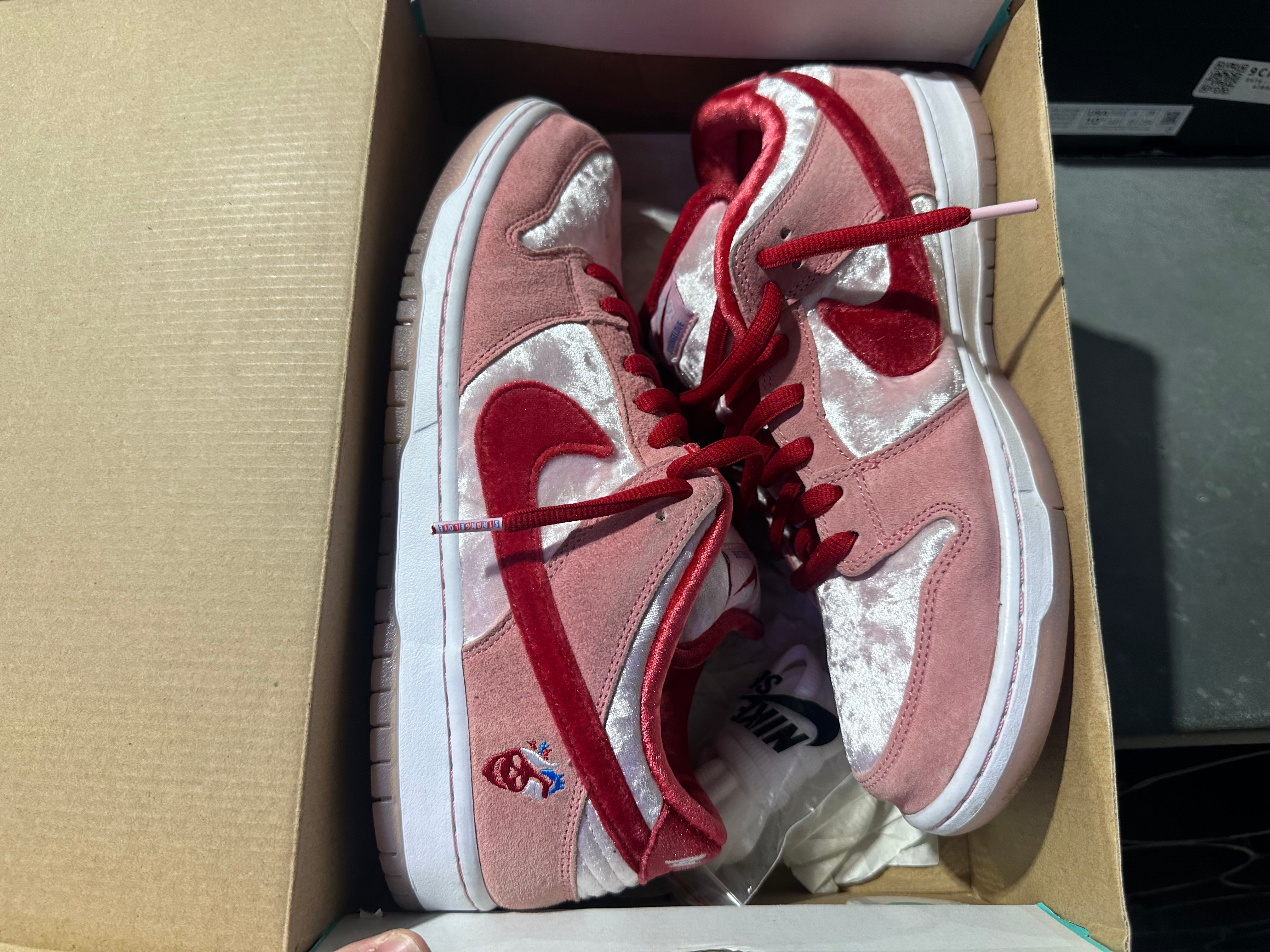 Nike SB Dunk Low Pro QS - Strangelove Size 10.5