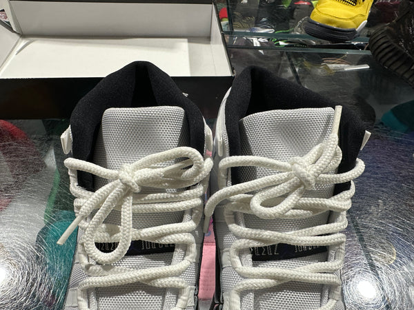 Air Jordan 11 Retro - Concord 2018 Size 8