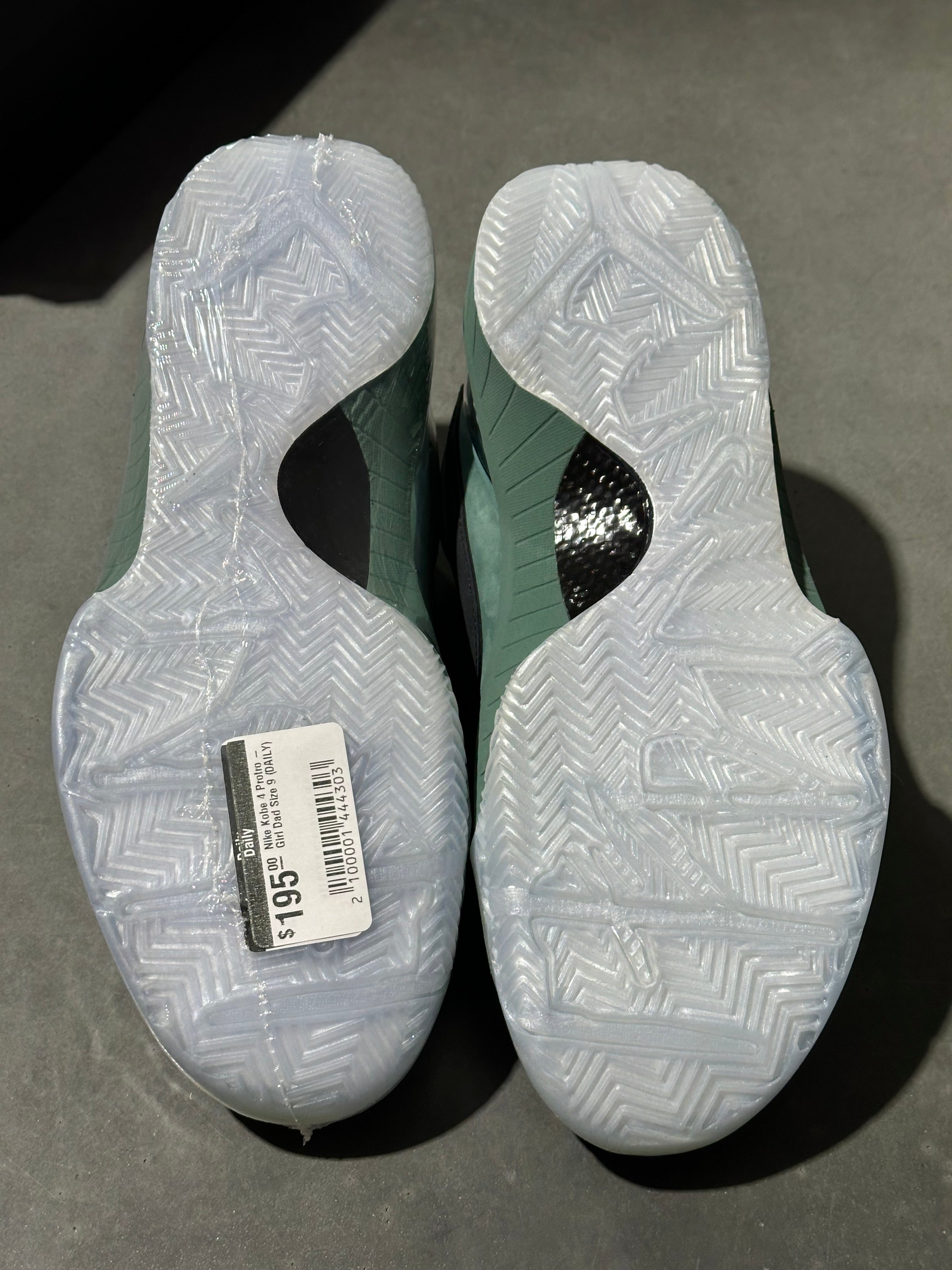 Nike Kobe 4 Protro - Girl Dad Size 9