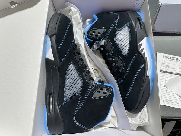 Air Jordan 5 Retro - Black University Blue (2026) Size 11.5