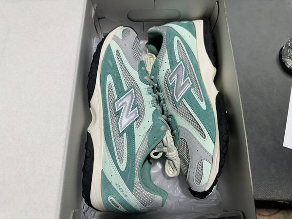 New Balance x Kith 204L - Green Silver Size 9.5