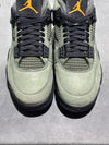 Air Jordan 4 Retro OG SP - Undefeated Size 8.5 (CON)