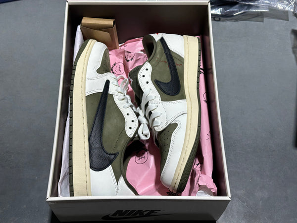 Air Jordan 1 Low OG SP - Travis Scott/Medium Olive Size 9.5