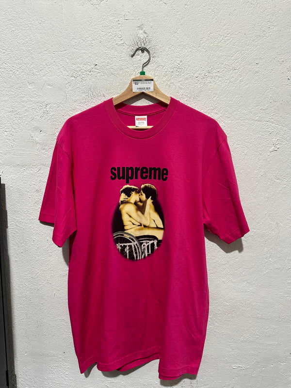 NEW Supreme Kiss Tee - Pink Size Large