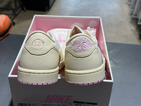 Air Jordan 1 Low OG SP - Travis Scott/Shy Pink Size 8.5