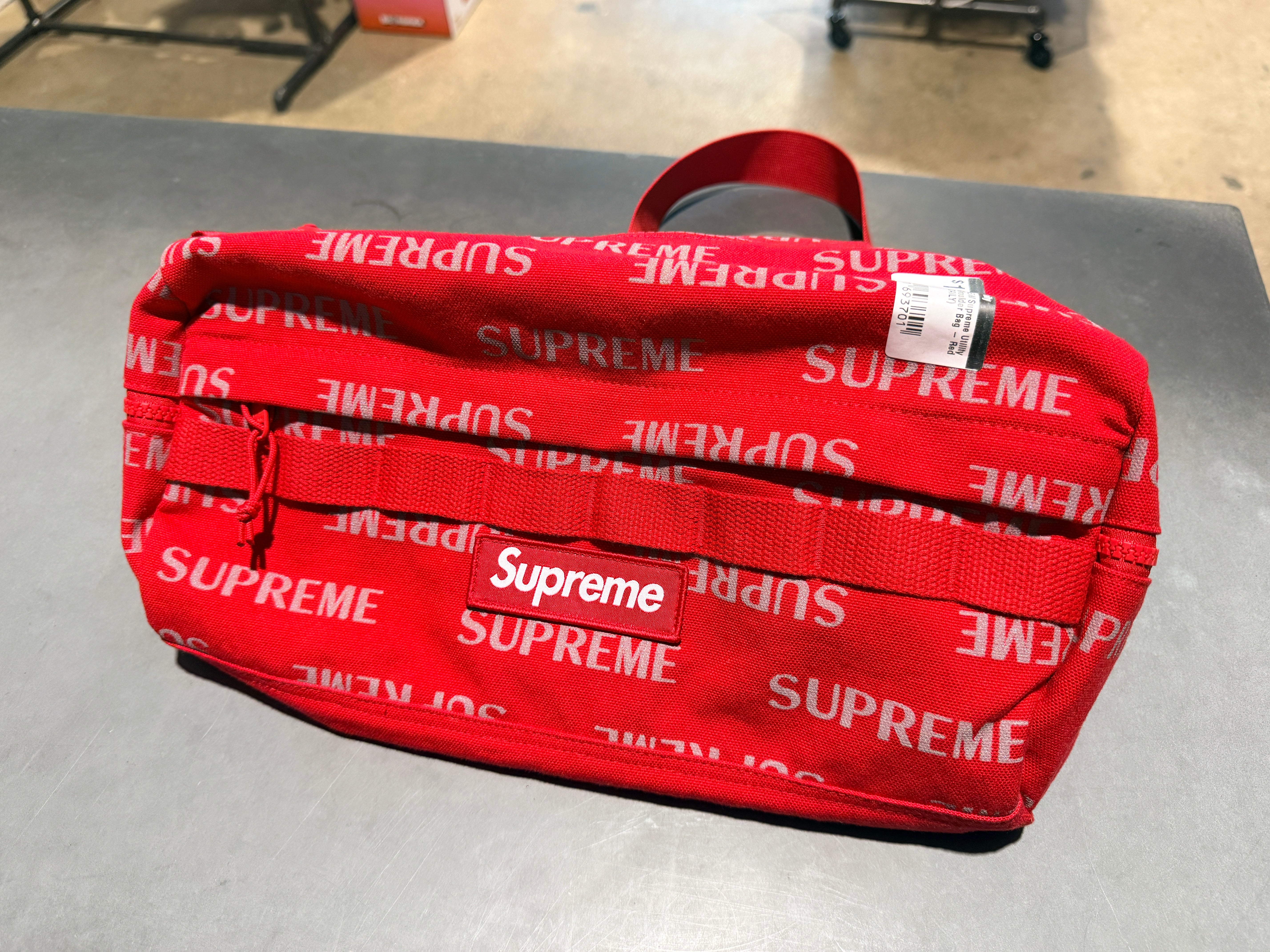 NEW Supreme Utility Shoulder Bag - Red