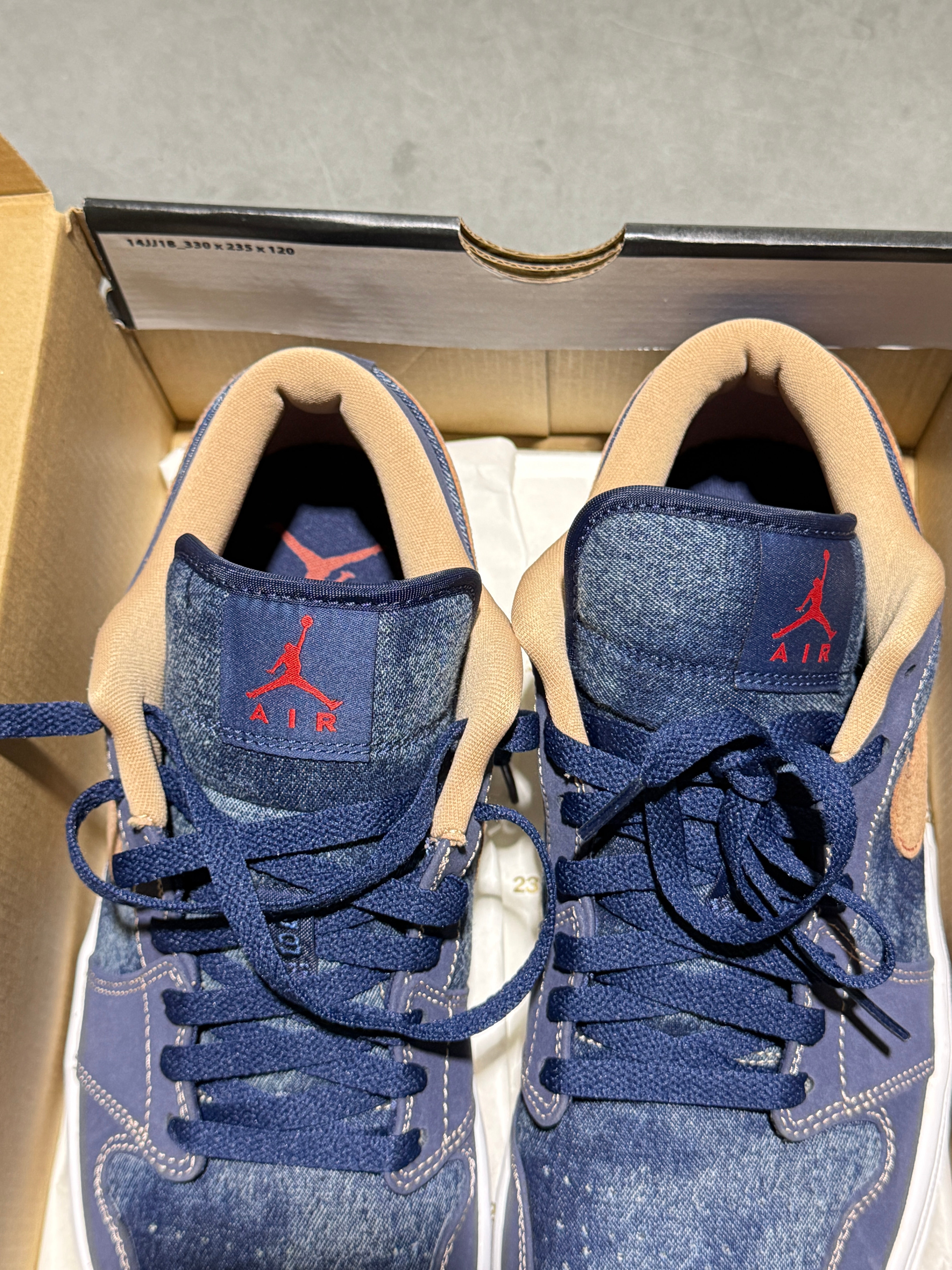 Air Jordan 1 Low SE - Denim Size 11