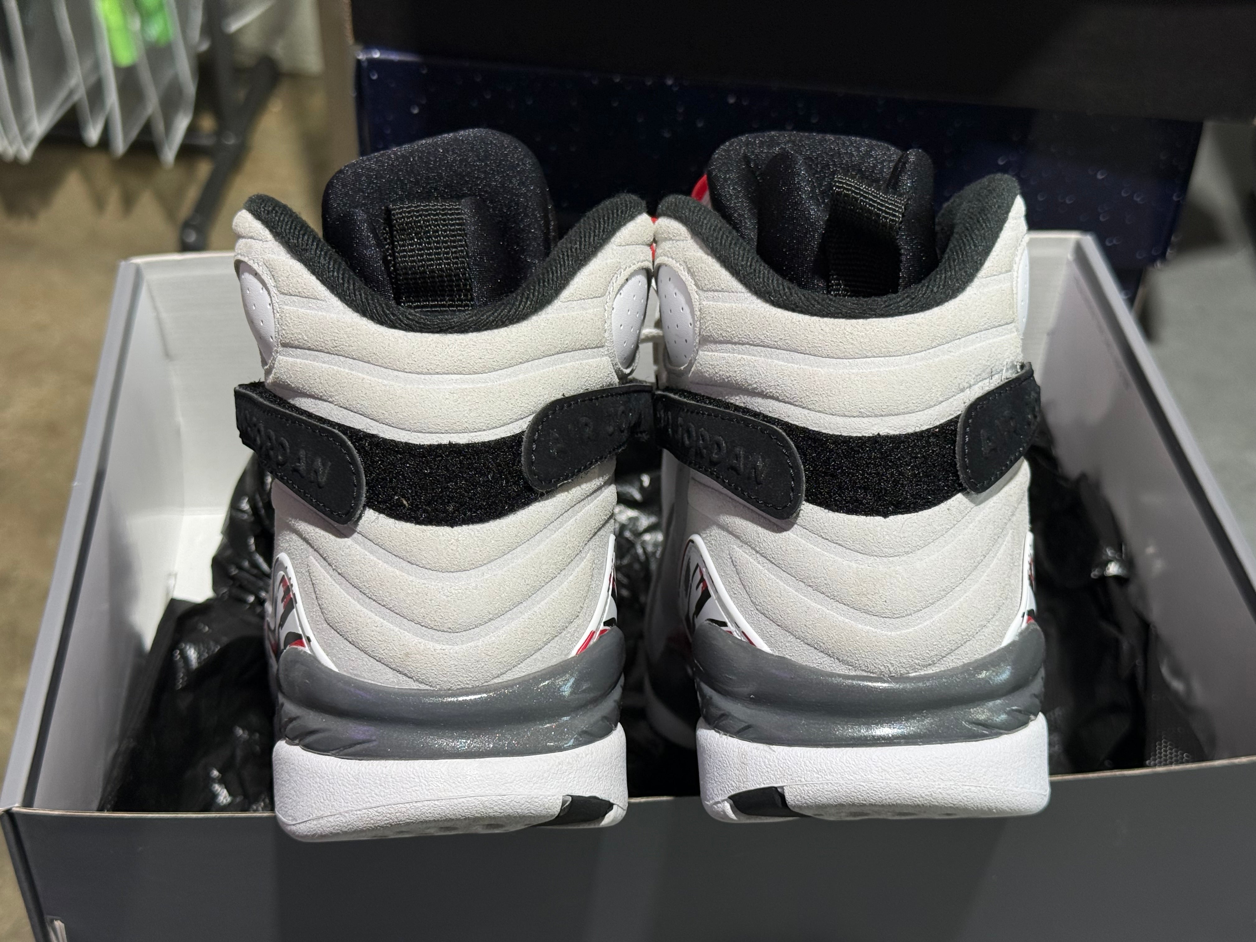 Air Jordan 8 Retro - Bunny Size 9