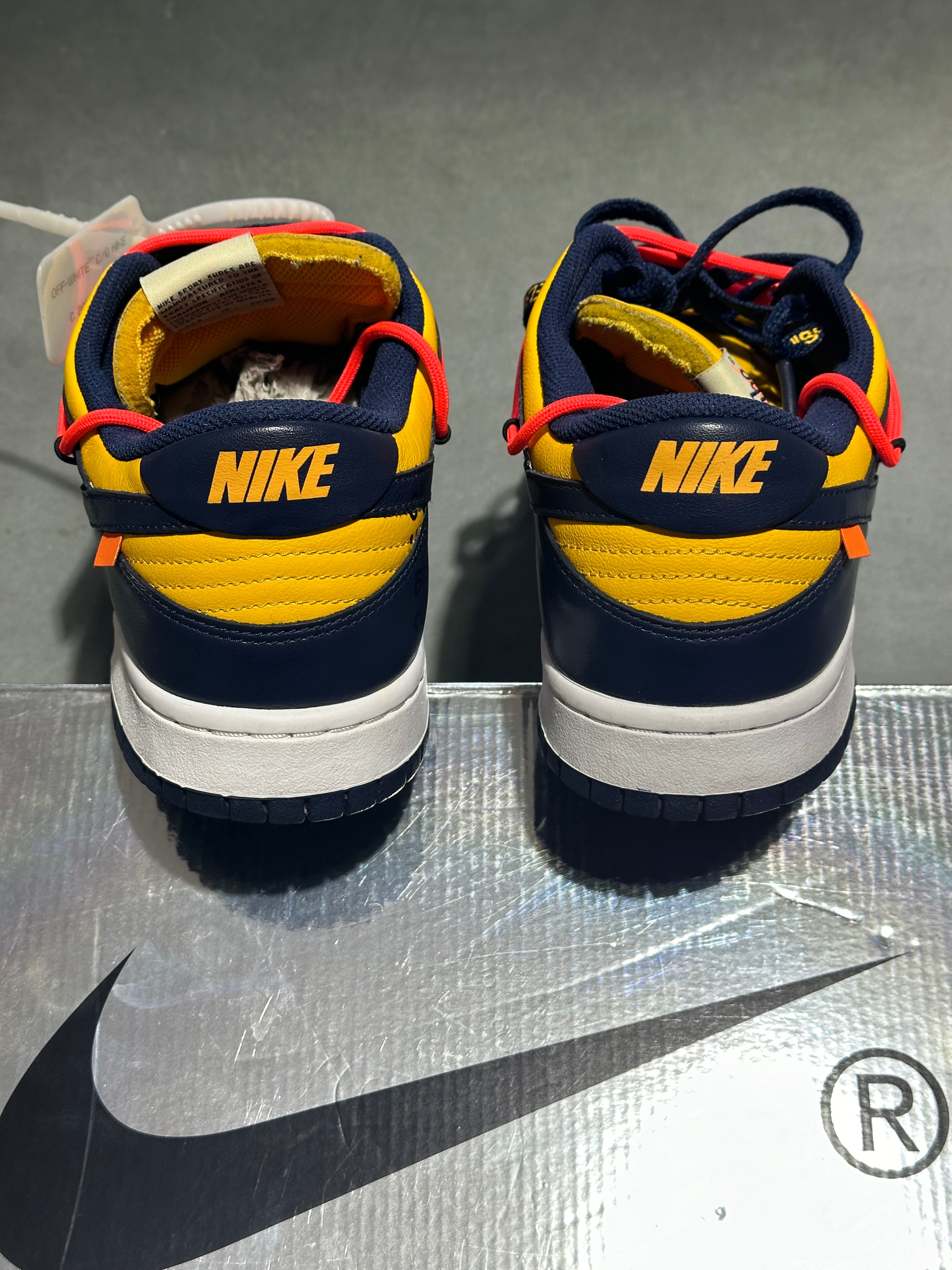 Nike Dunk Low LTHR / OW - Michigan Size 10