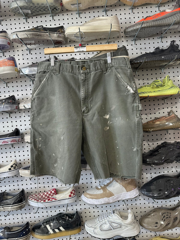 USED Distressed Carhartt Shorts - Olive Size 36
