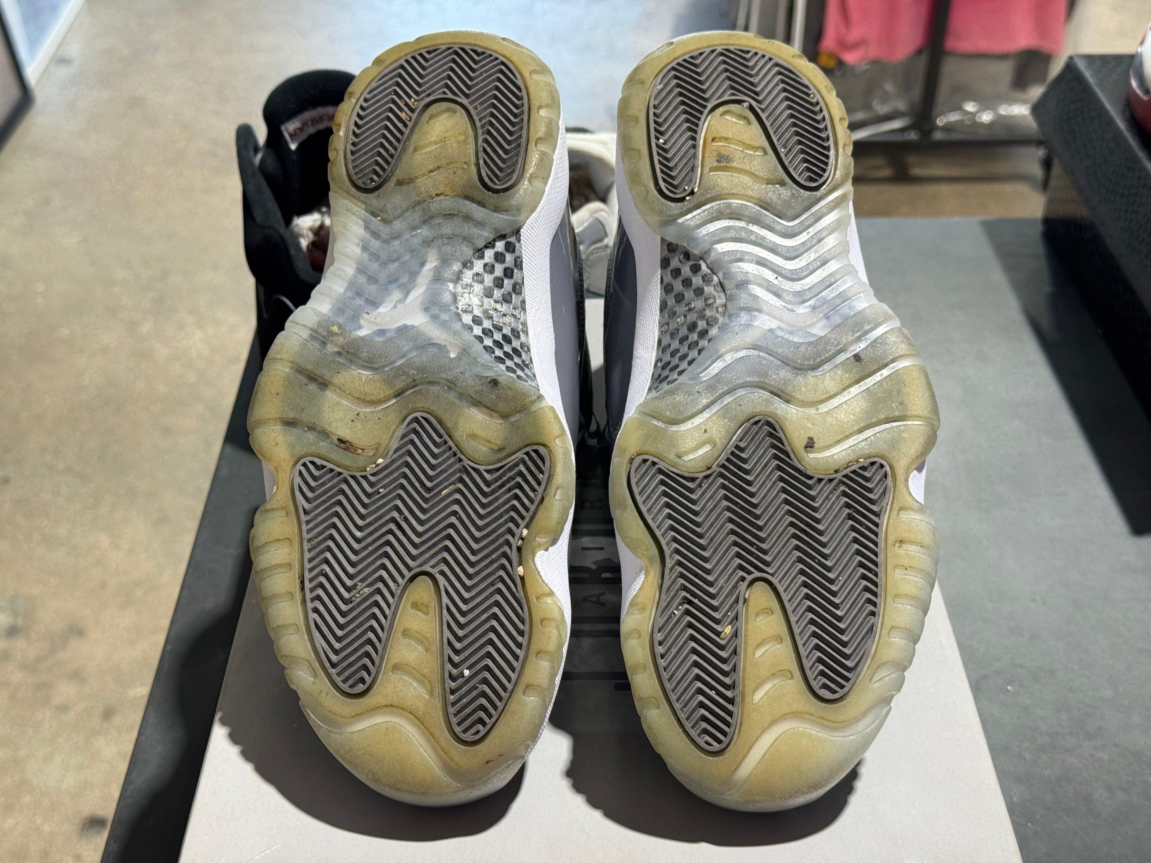 Air Jordan 11 Retro - Cool Grey Size 11.5