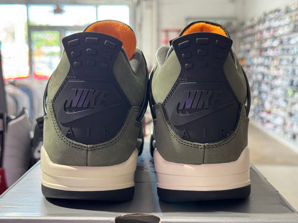 Air Jordan 4 Retro OG SP - Undefeated Size 8