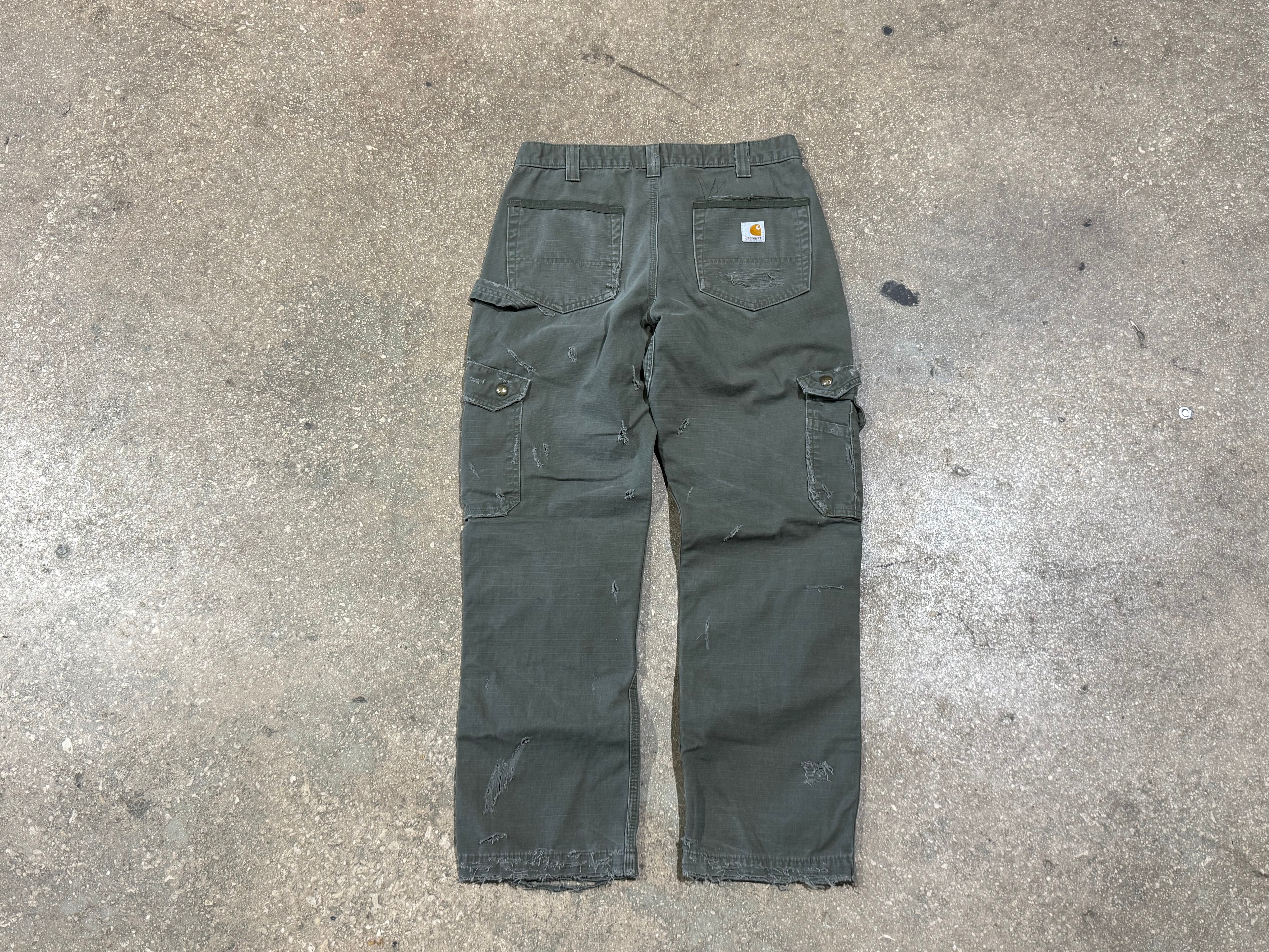 USED Distressed Carhartt Cargo Pants - Olive Size 32x30