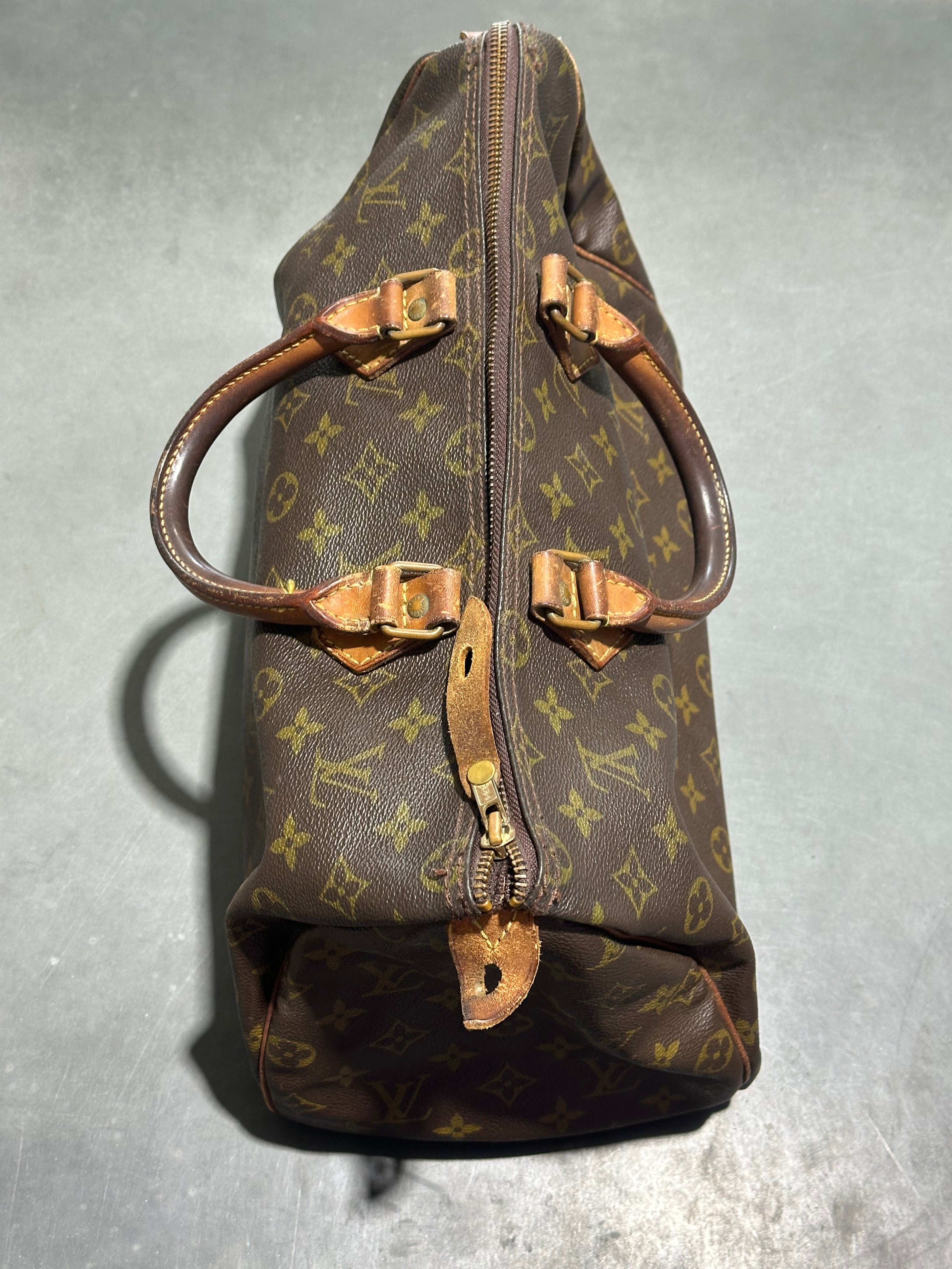 VTG 90s/00s Louis Vuitton Monogram  Speedy 30 Bag - Brown
