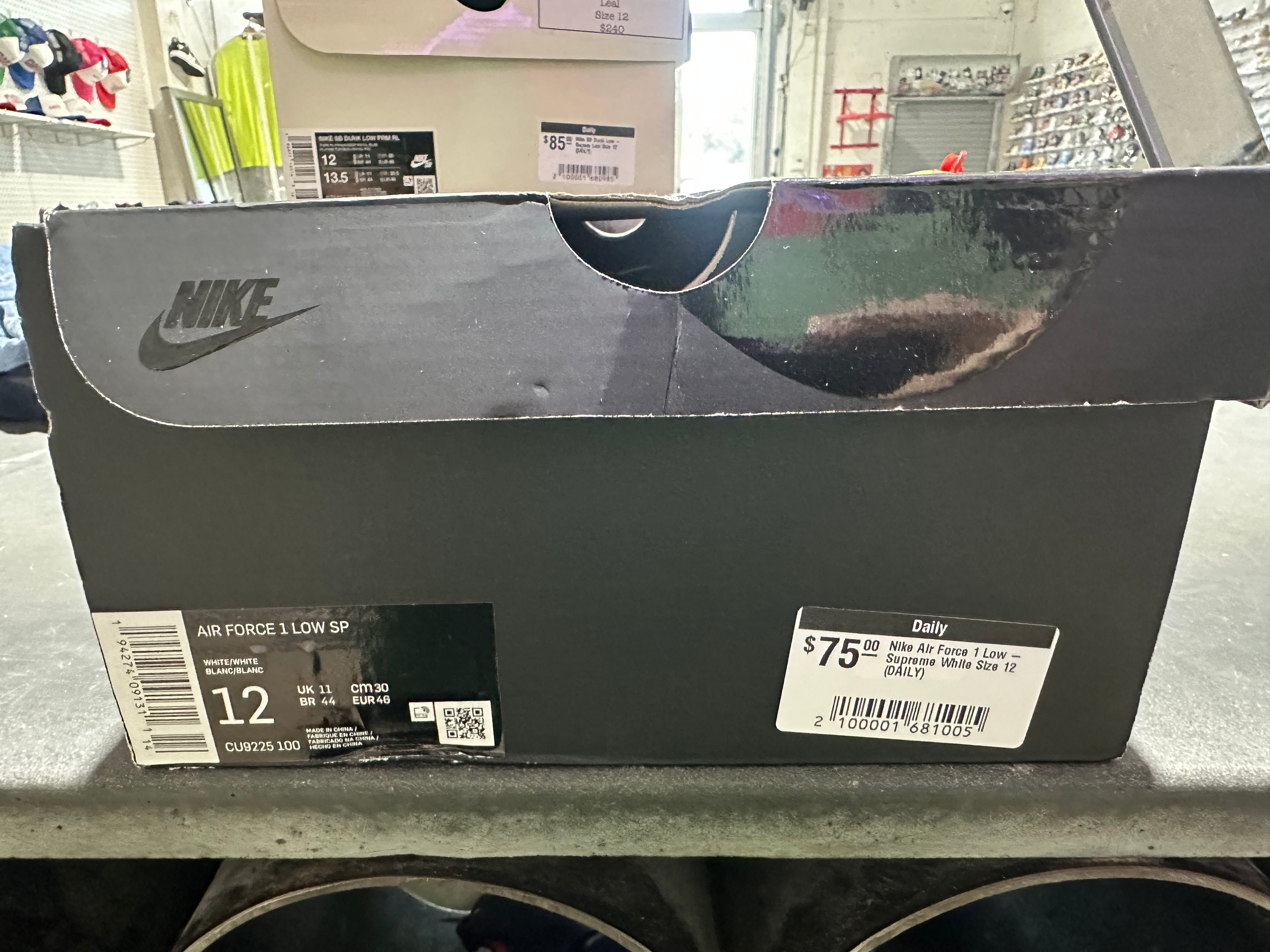 Nike Air Force 1 Low - Supreme White Size 12