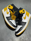 Air Jordan 1 Retro - Orchid Yellow Size 8.5