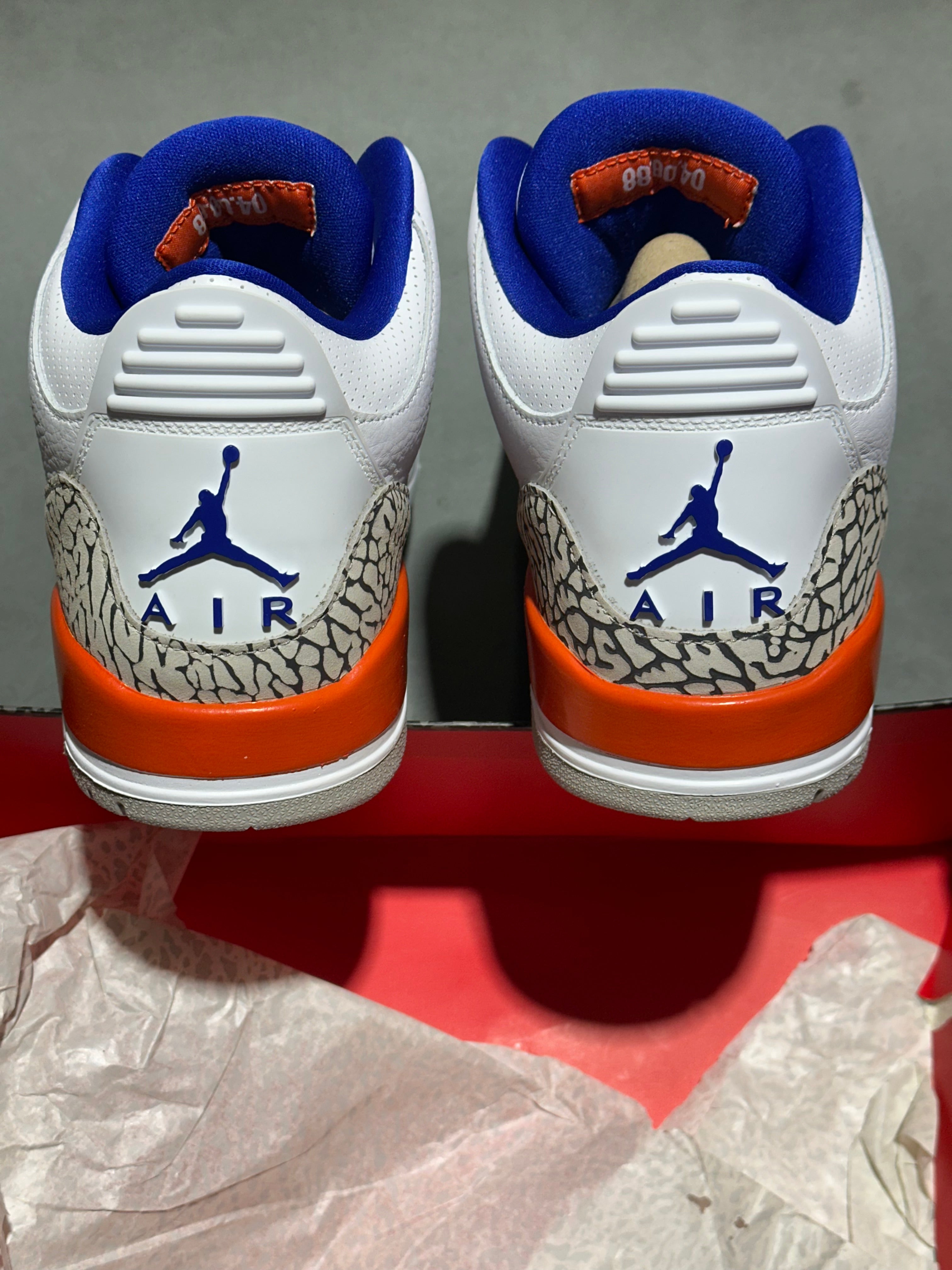 Air Jordan 3 Retro - Knicks Size 10