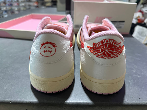 Air Jordan 1 Low OG SP - Travis Scott/Tropical Pink Size 9