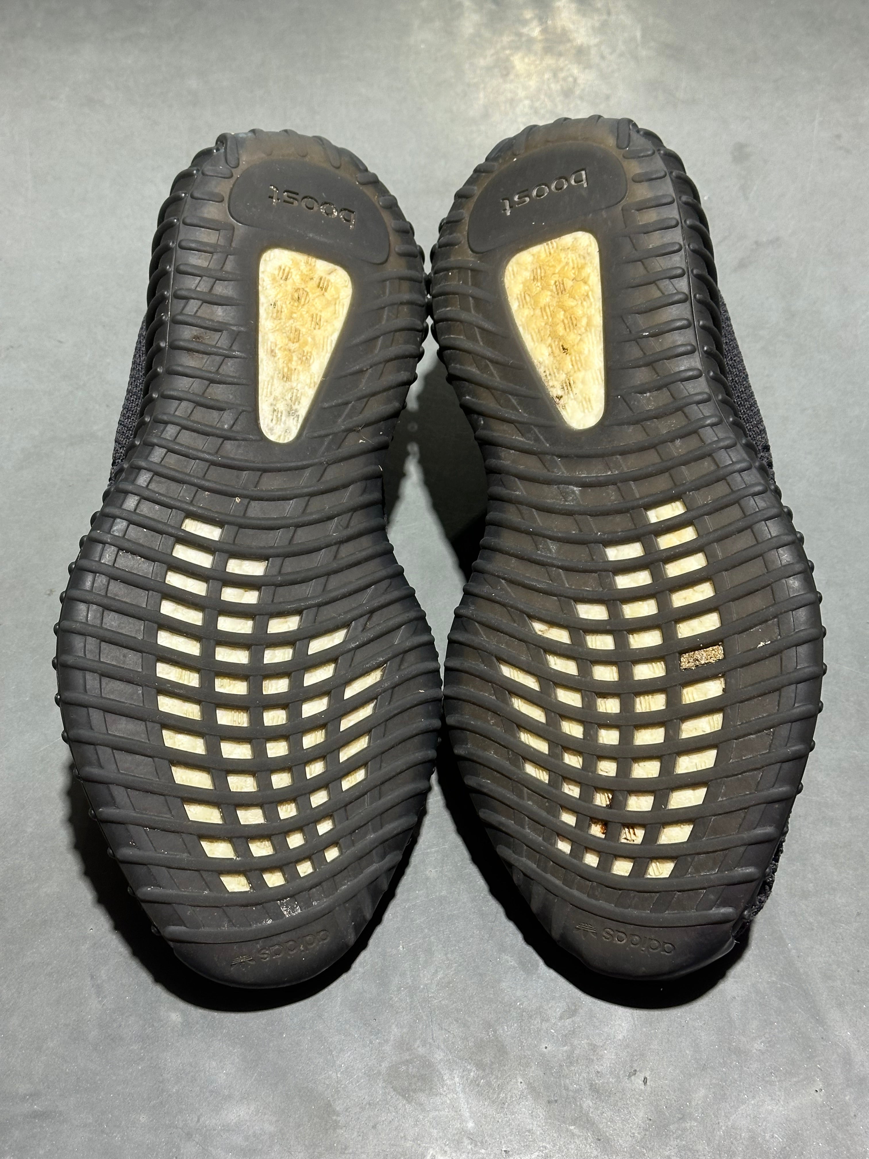 Adidas Yeezy 350 V2 - Onyx Size 9.5