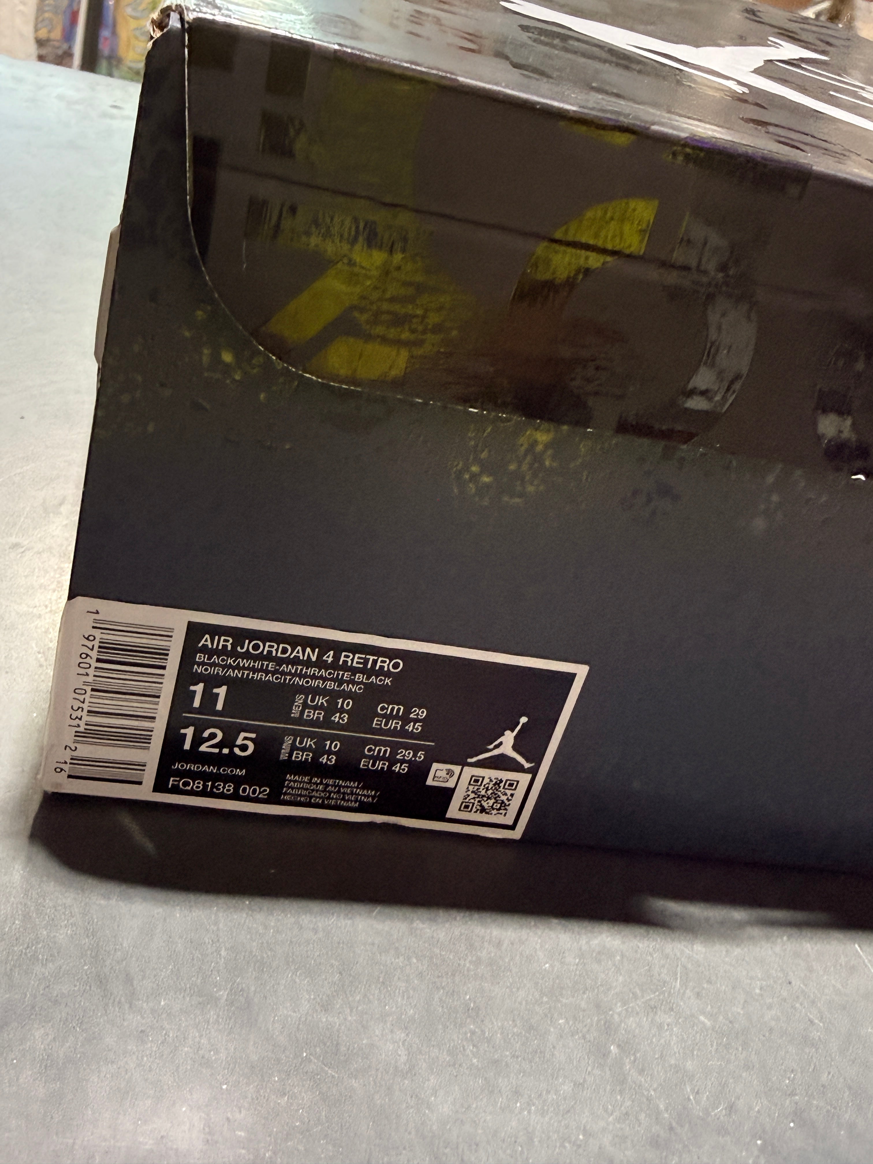 Air Jordan 4 Retro - Fear Size 11