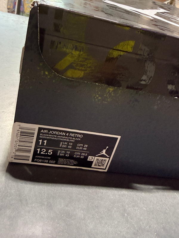 Air Jordan 4 Retro - Fear Size 11