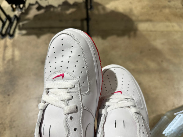 Nike Air Force 1 - 2005 White/Hot Pink Size 11W/9.5M