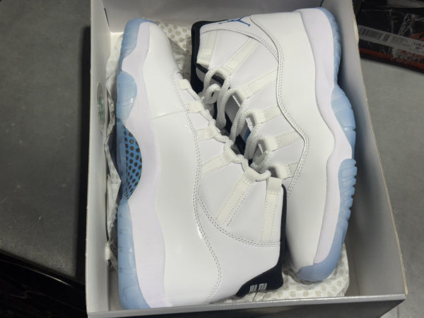 Air Jordan 11 Retro - Legend Blue 2024 Size 8